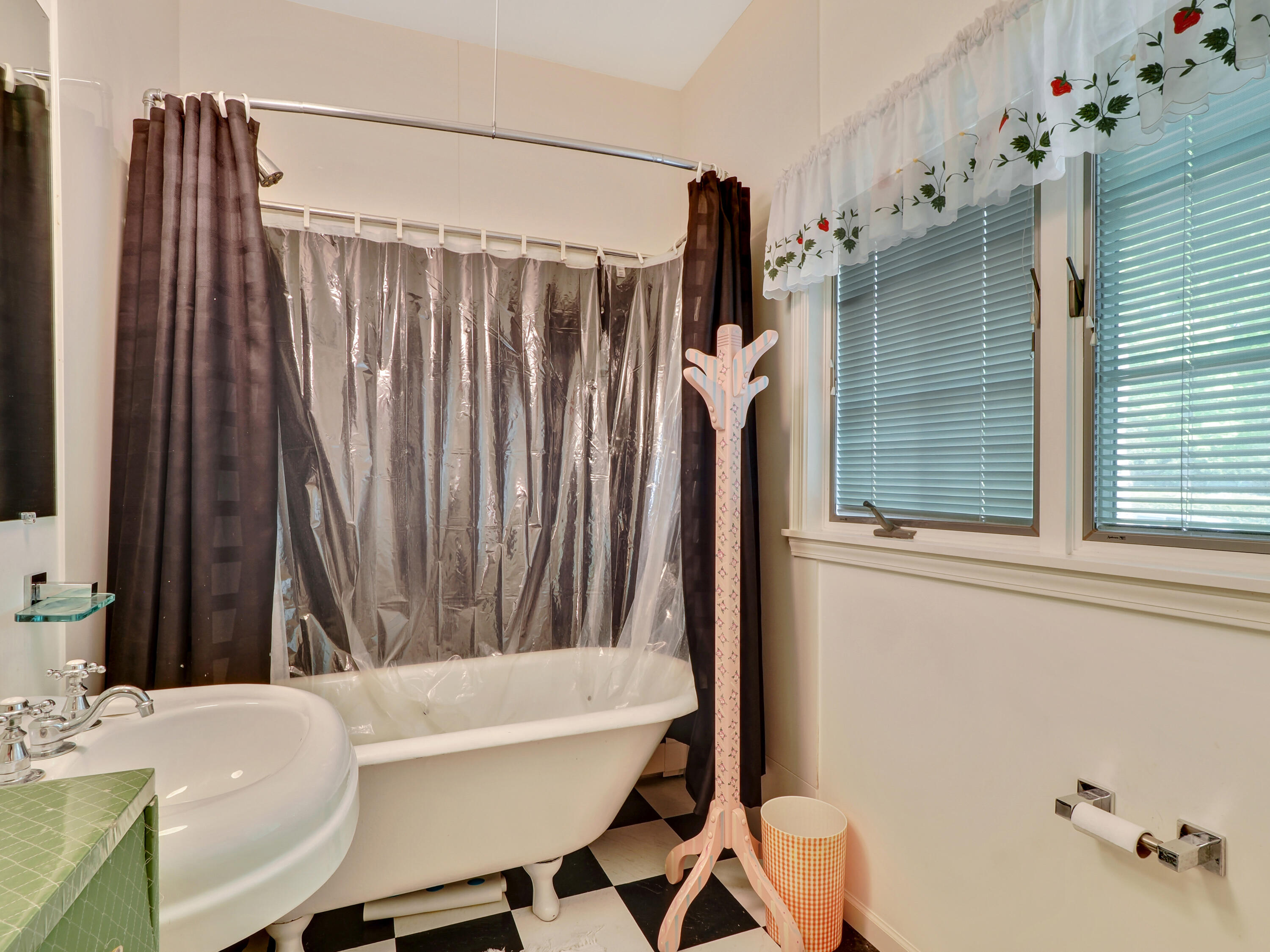 5452 Birchwood Drive