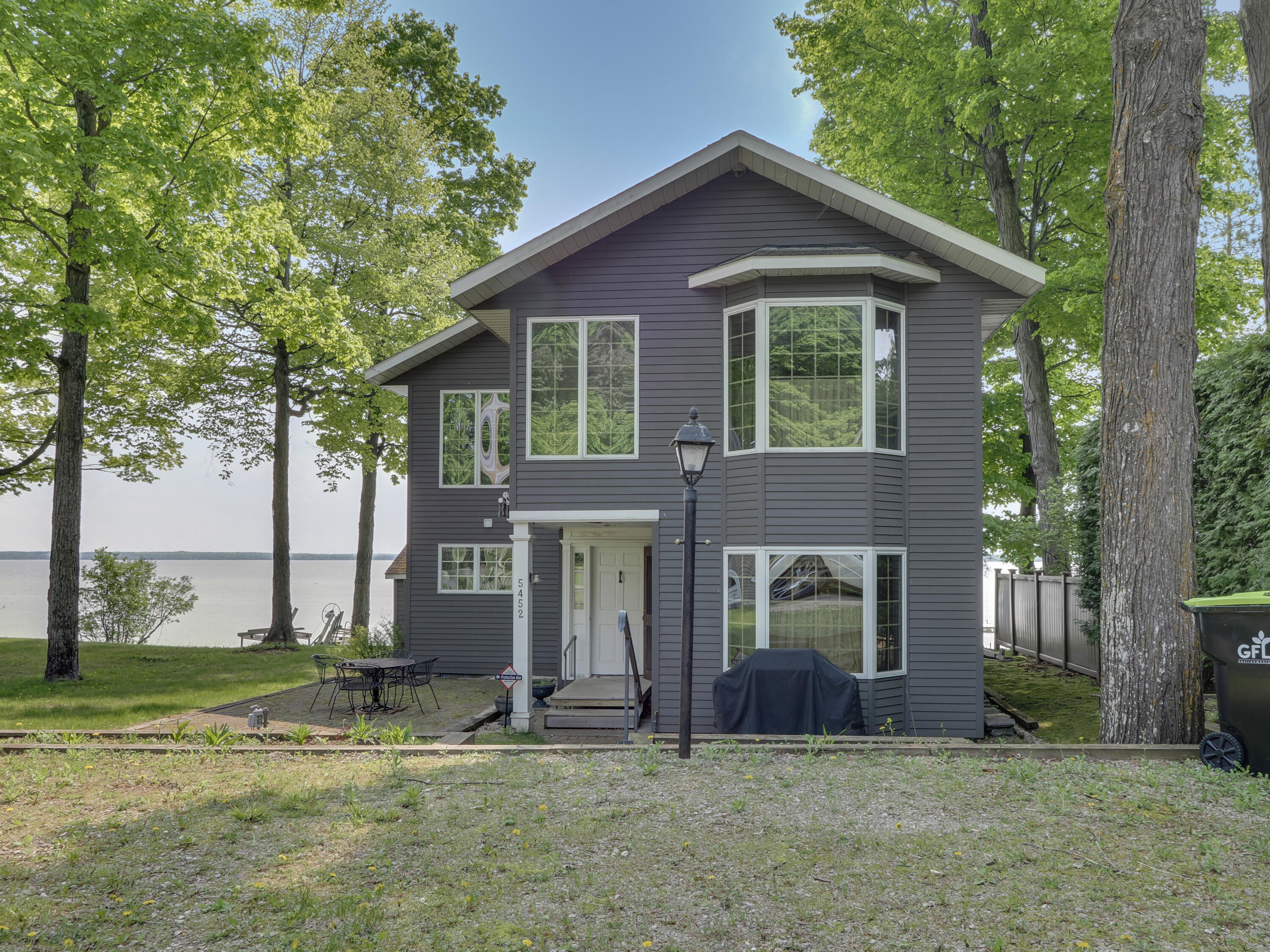 5452 Birchwood Drive