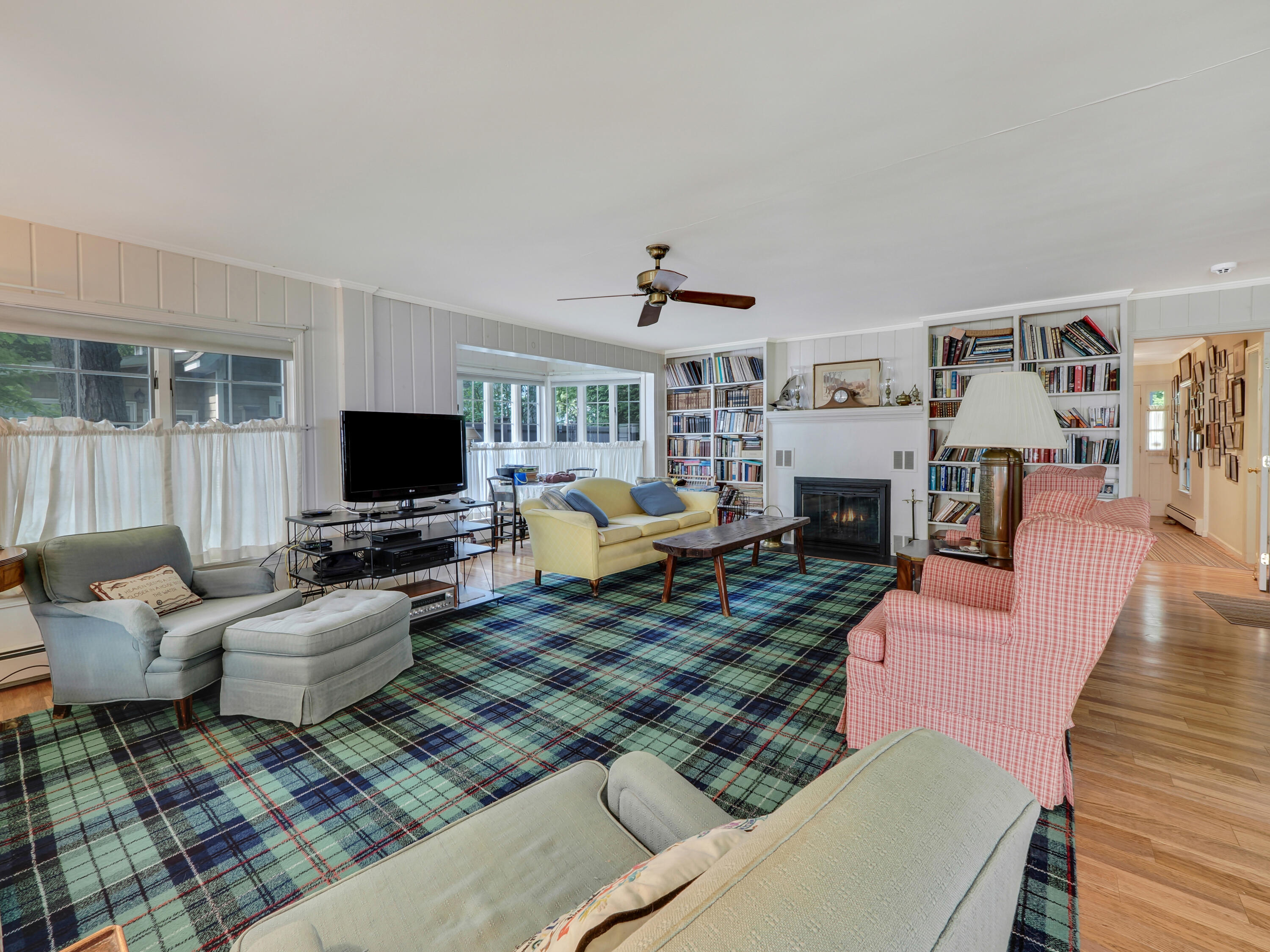 5452 Birchwood Drive