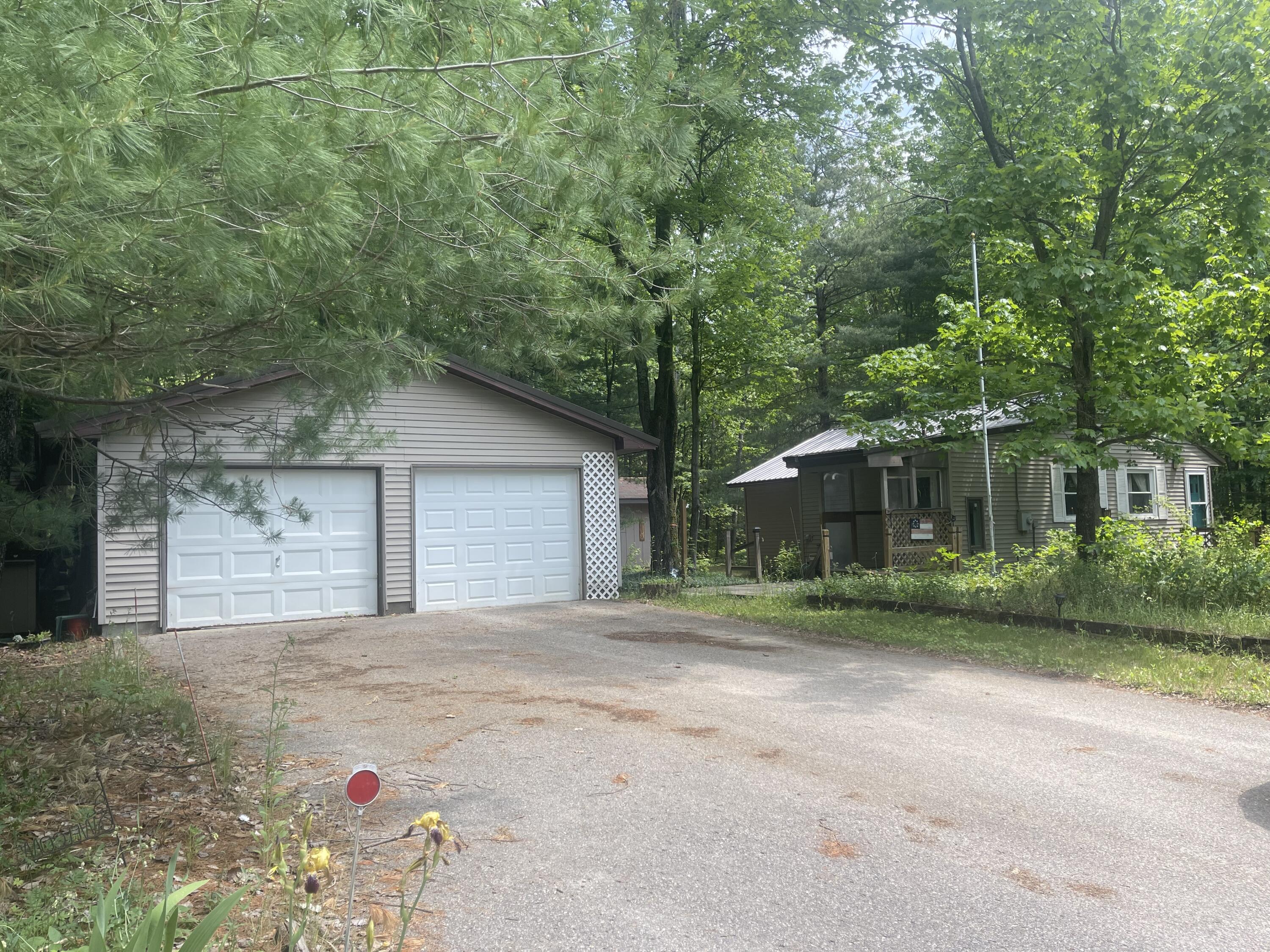 5809 Pawnee Trail