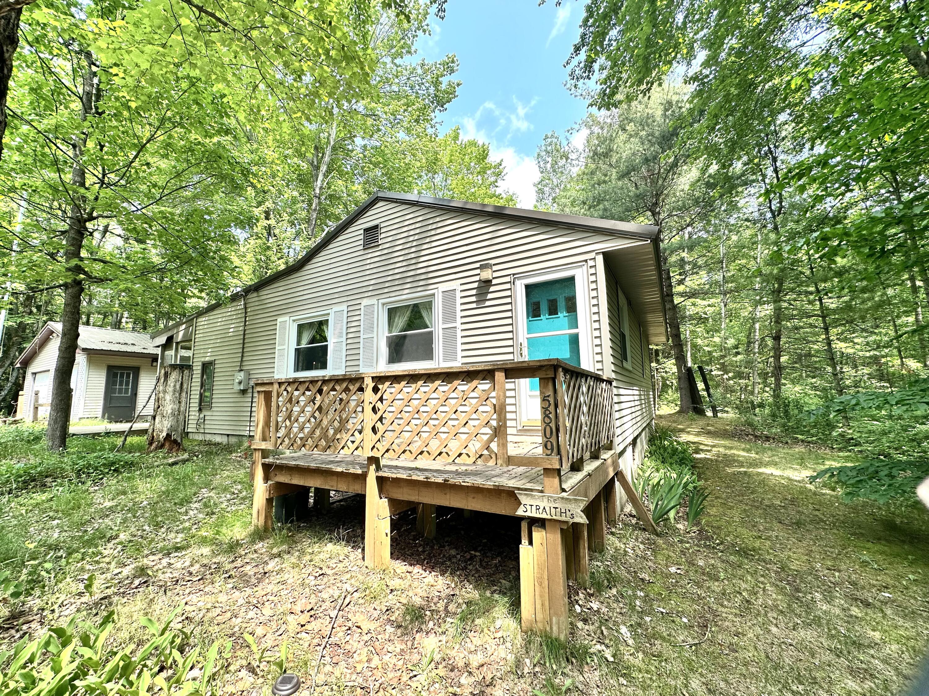 5809 Pawnee Trail