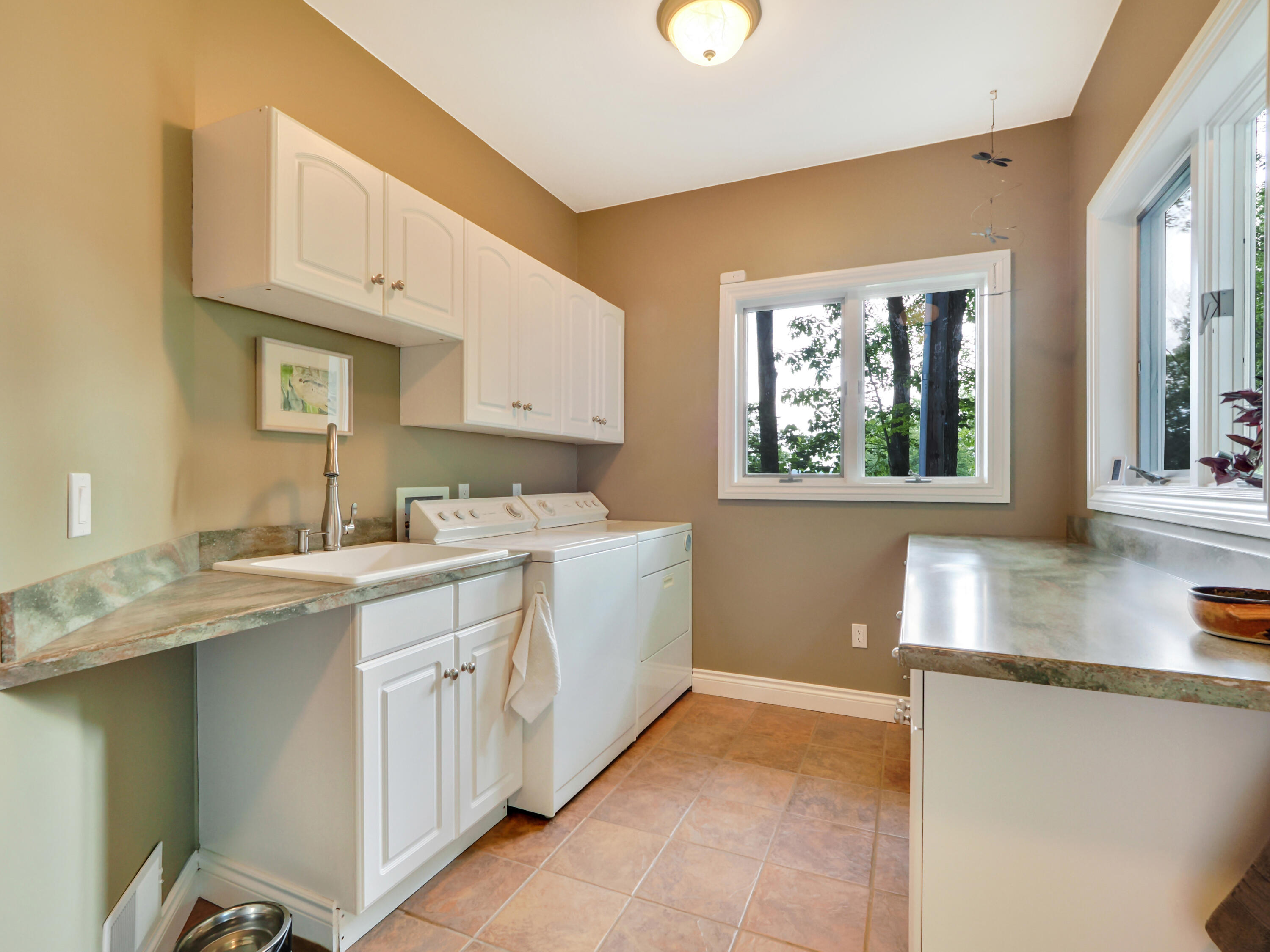 935 Rivers End Drive