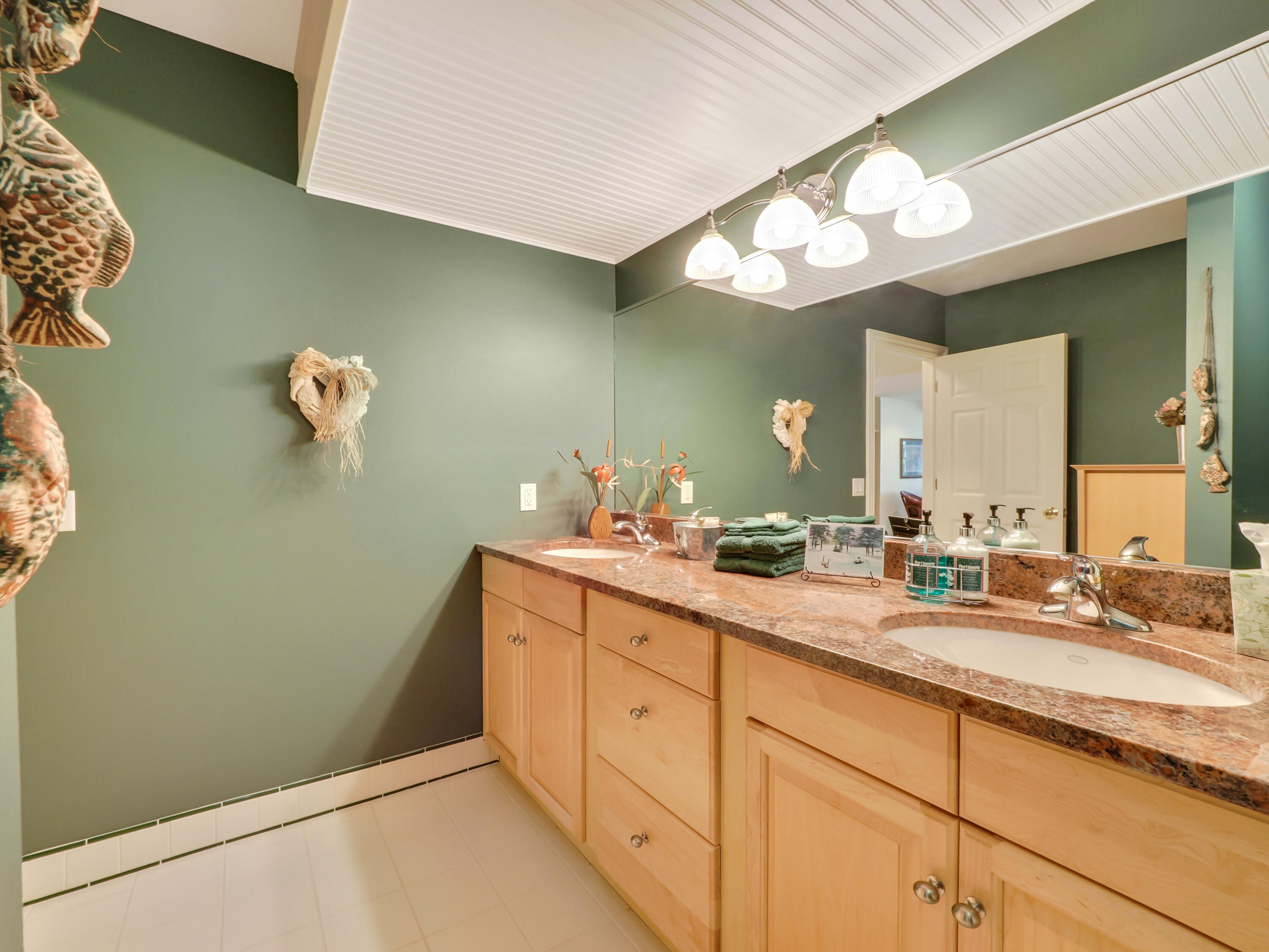 935 Rivers End Drive