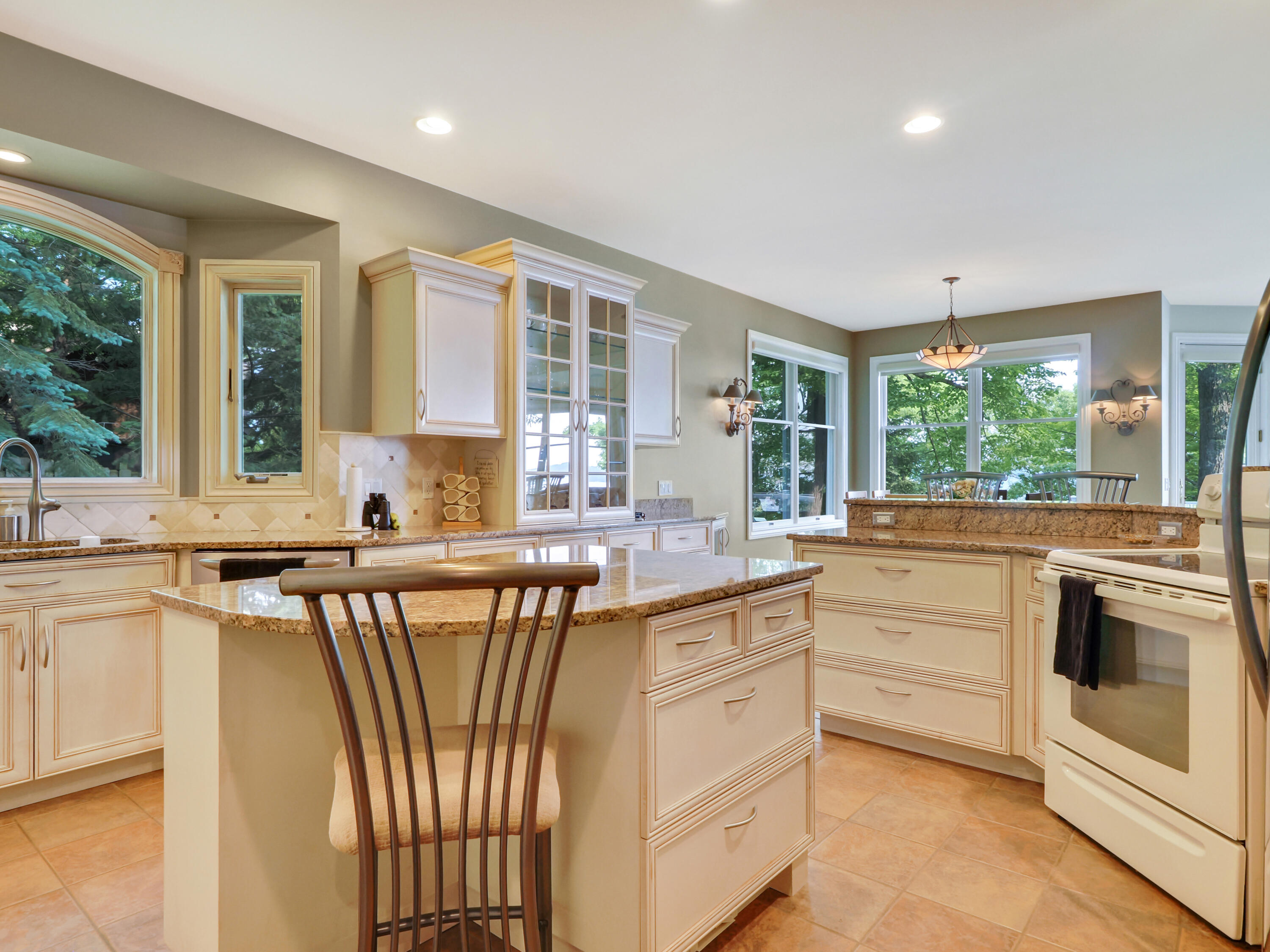 935 Rivers End Drive