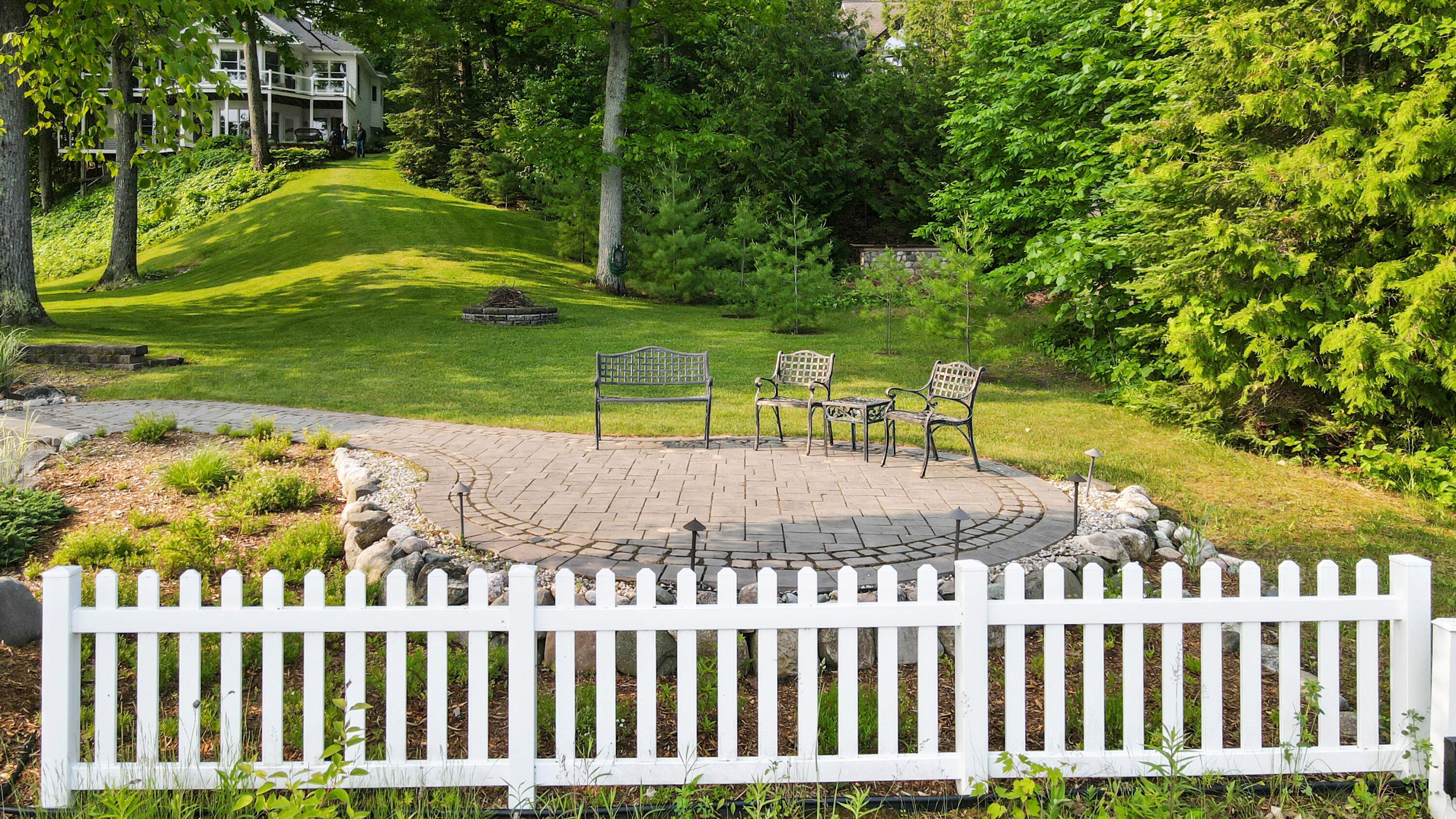 935 Rivers End Drive