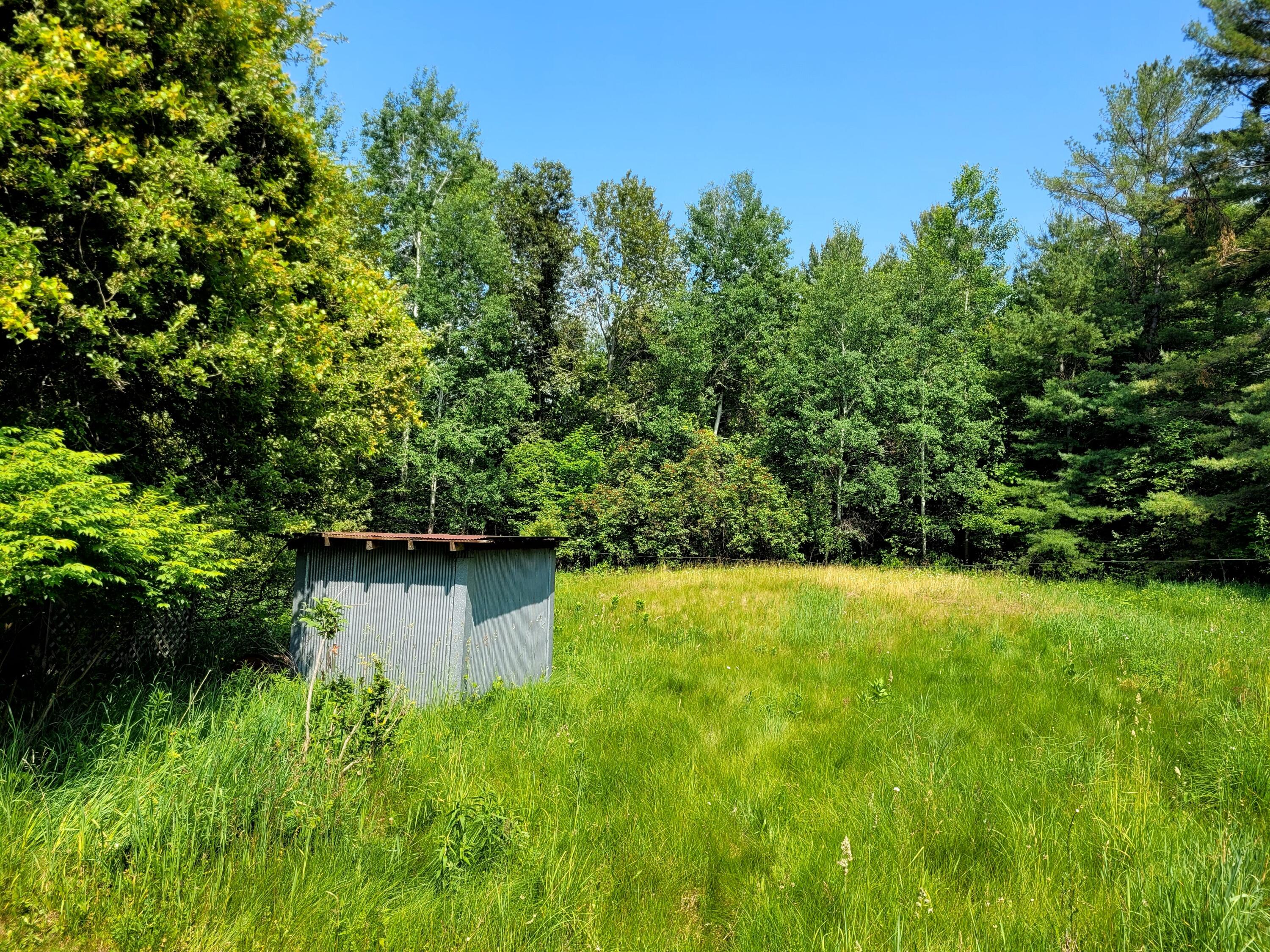 8242 Carter Road