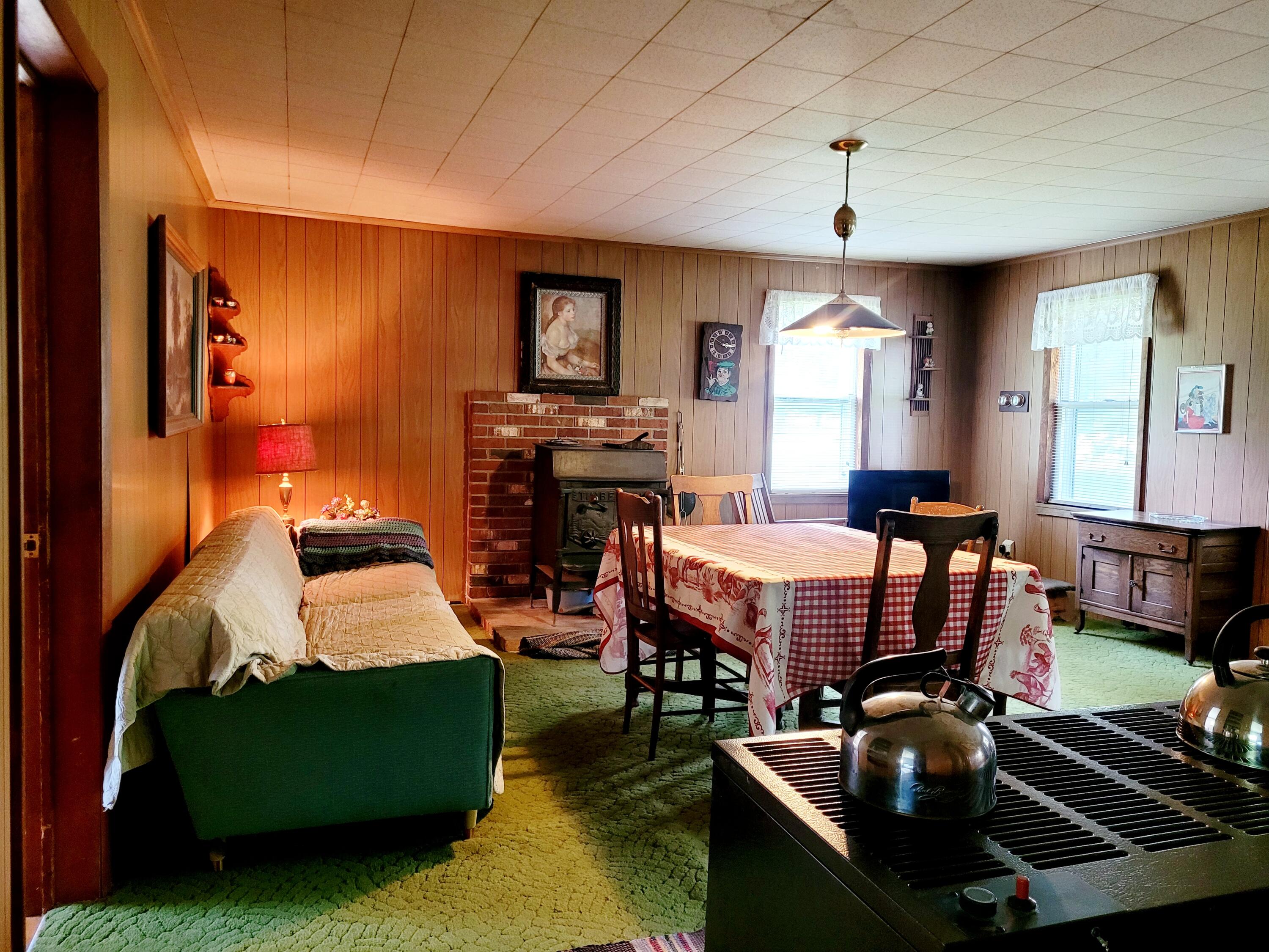 8242 Carter Road