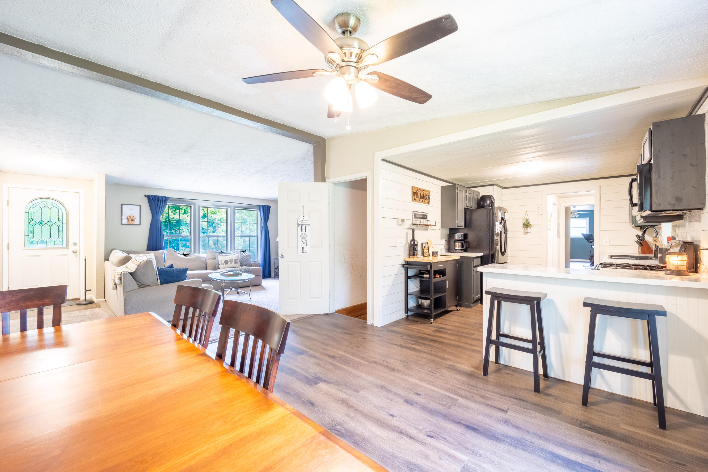 8238 Sturgeon Valley Drive