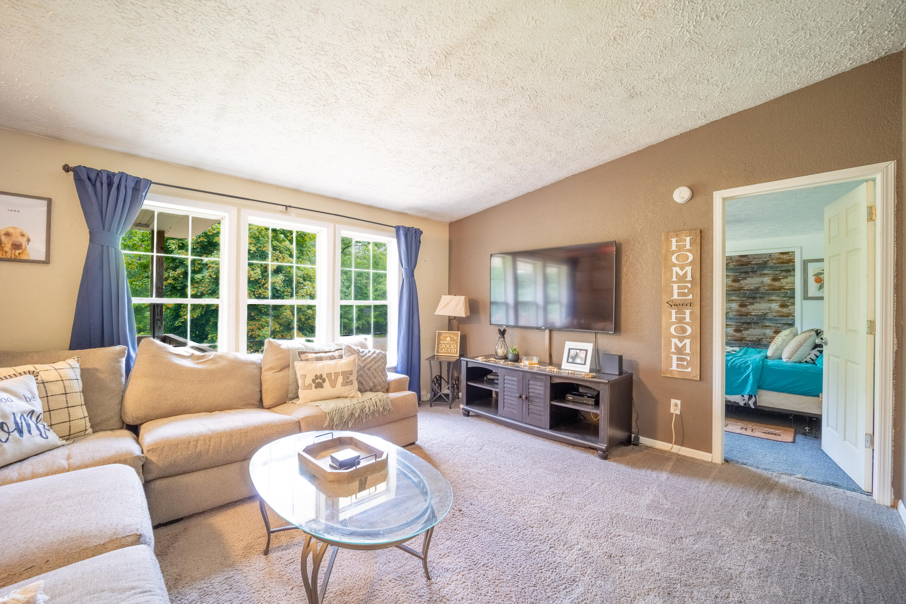 8238 Sturgeon Valley Drive