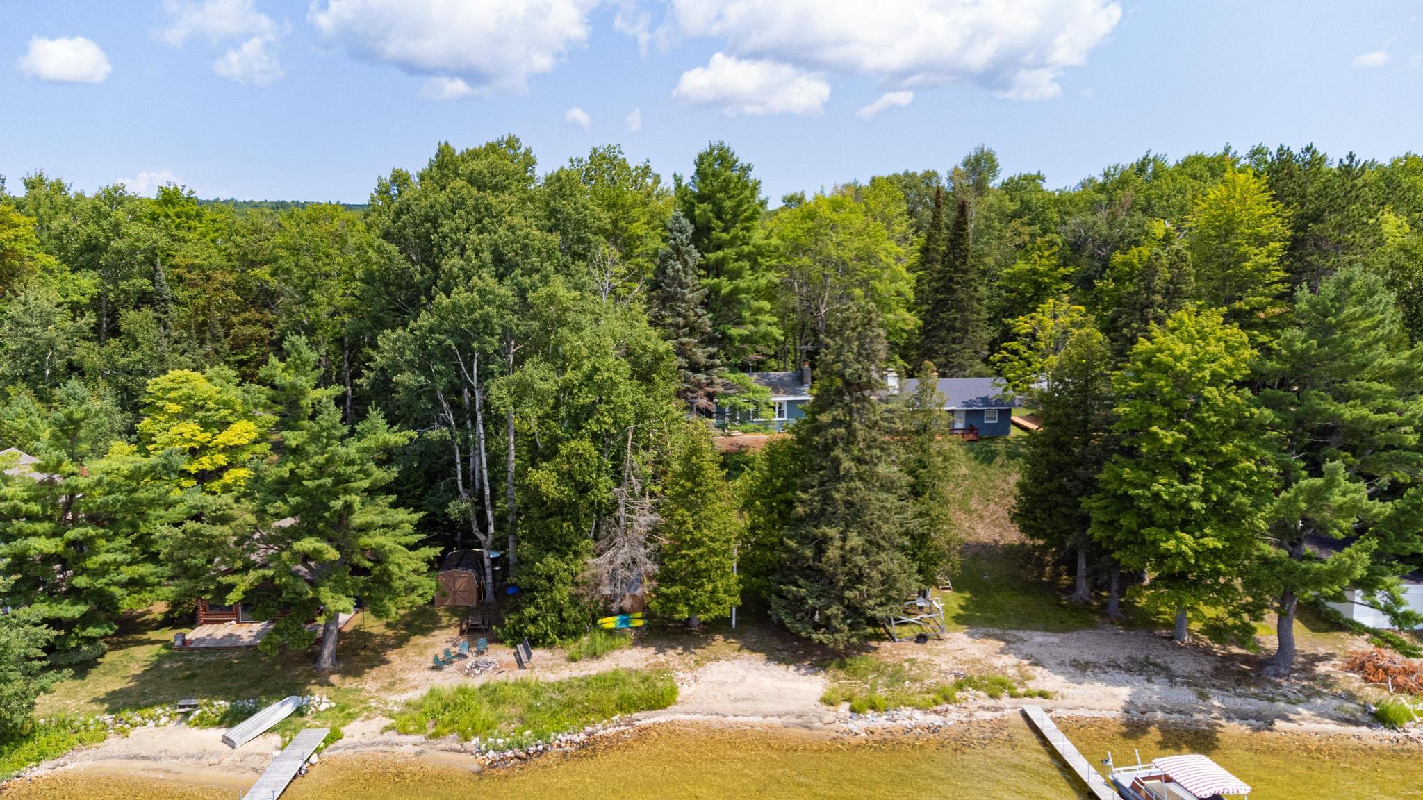 21571 Bluffs Highway