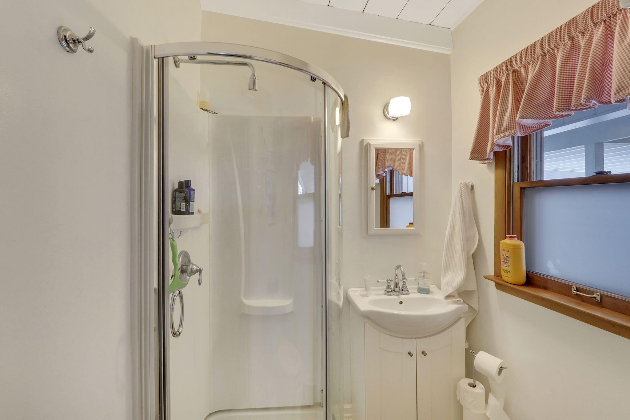 102 N Grandview Beach Drive