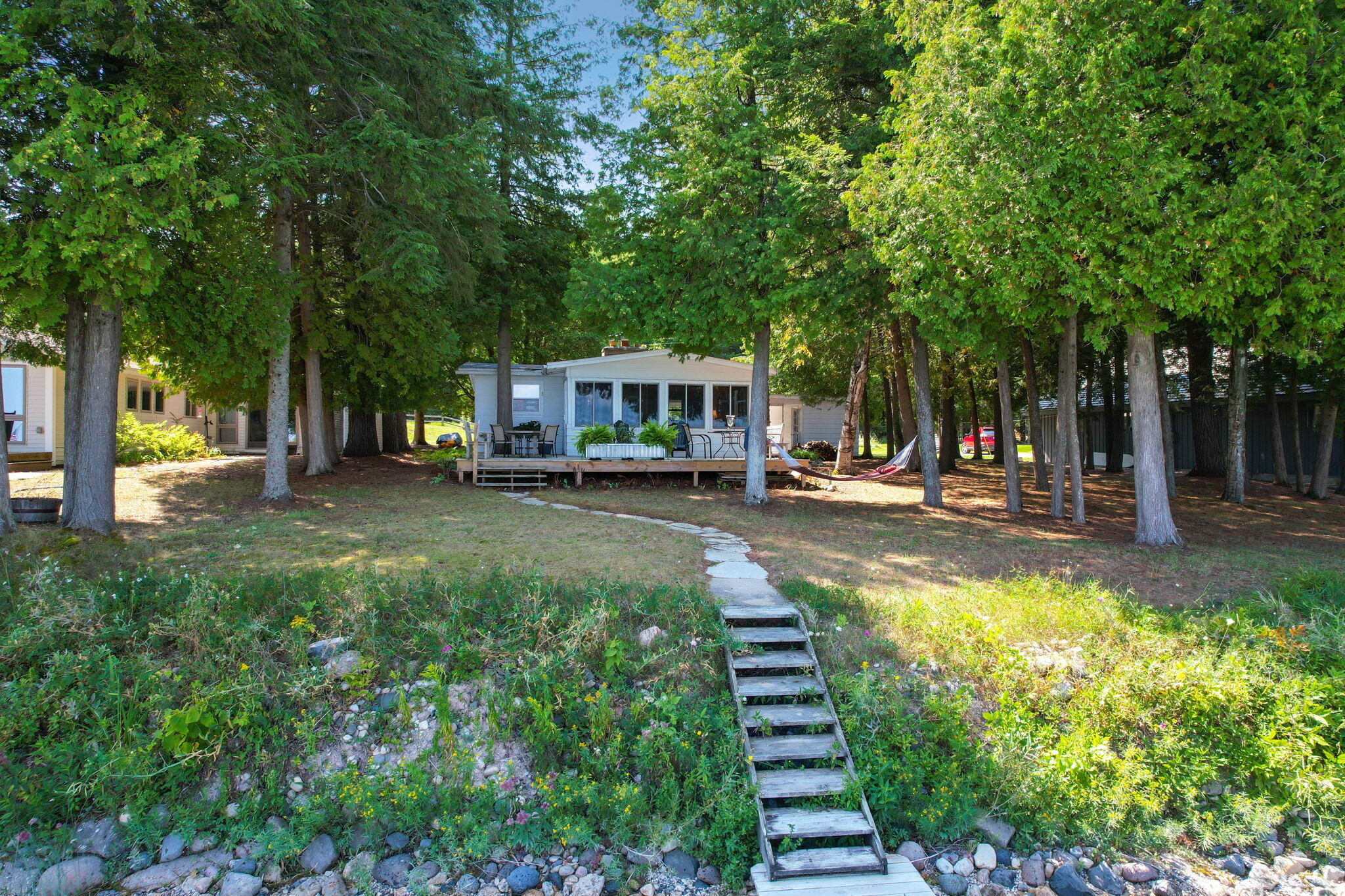 102 N Grandview Beach Drive