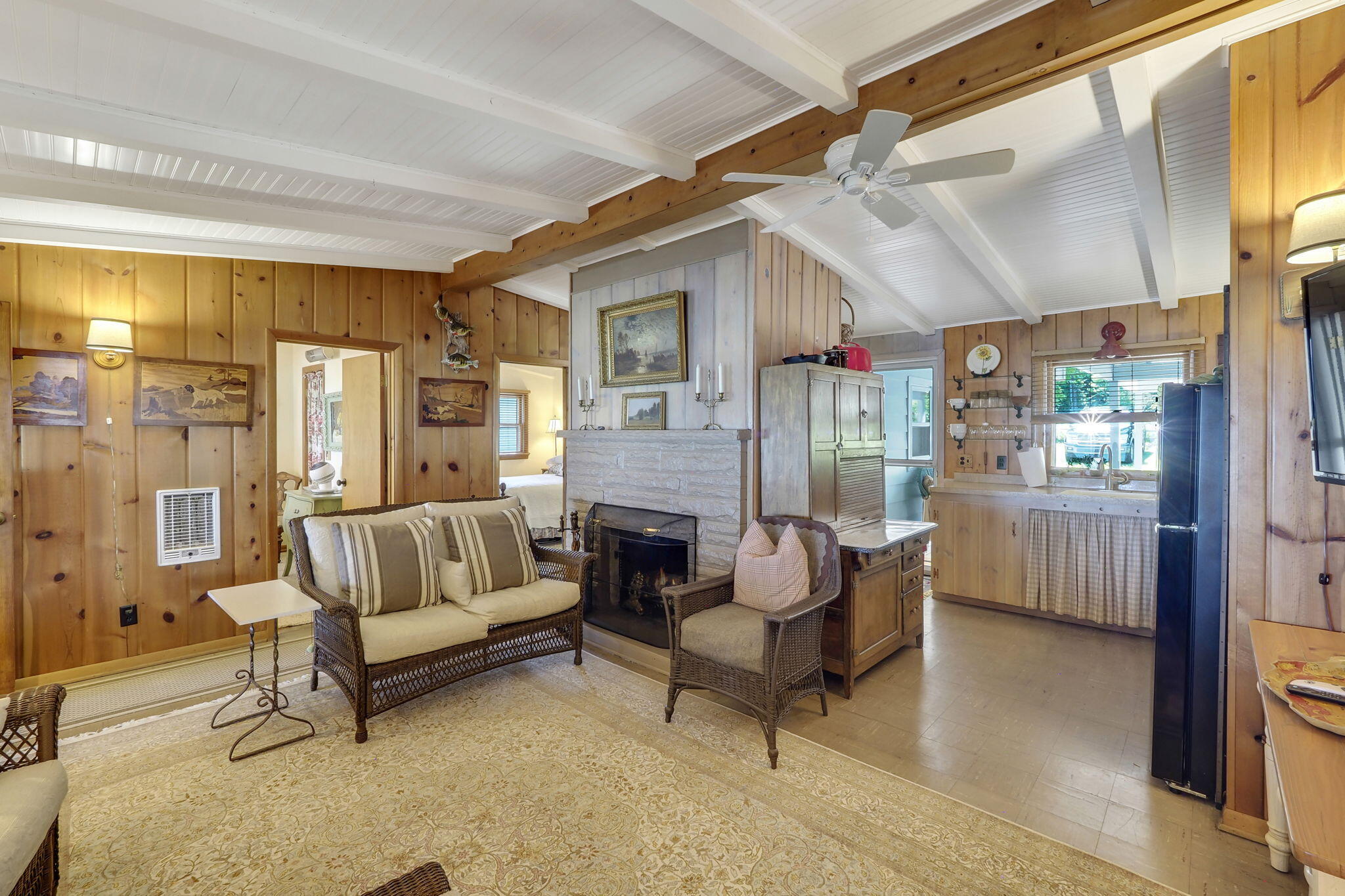 102 N Grandview Beach Drive