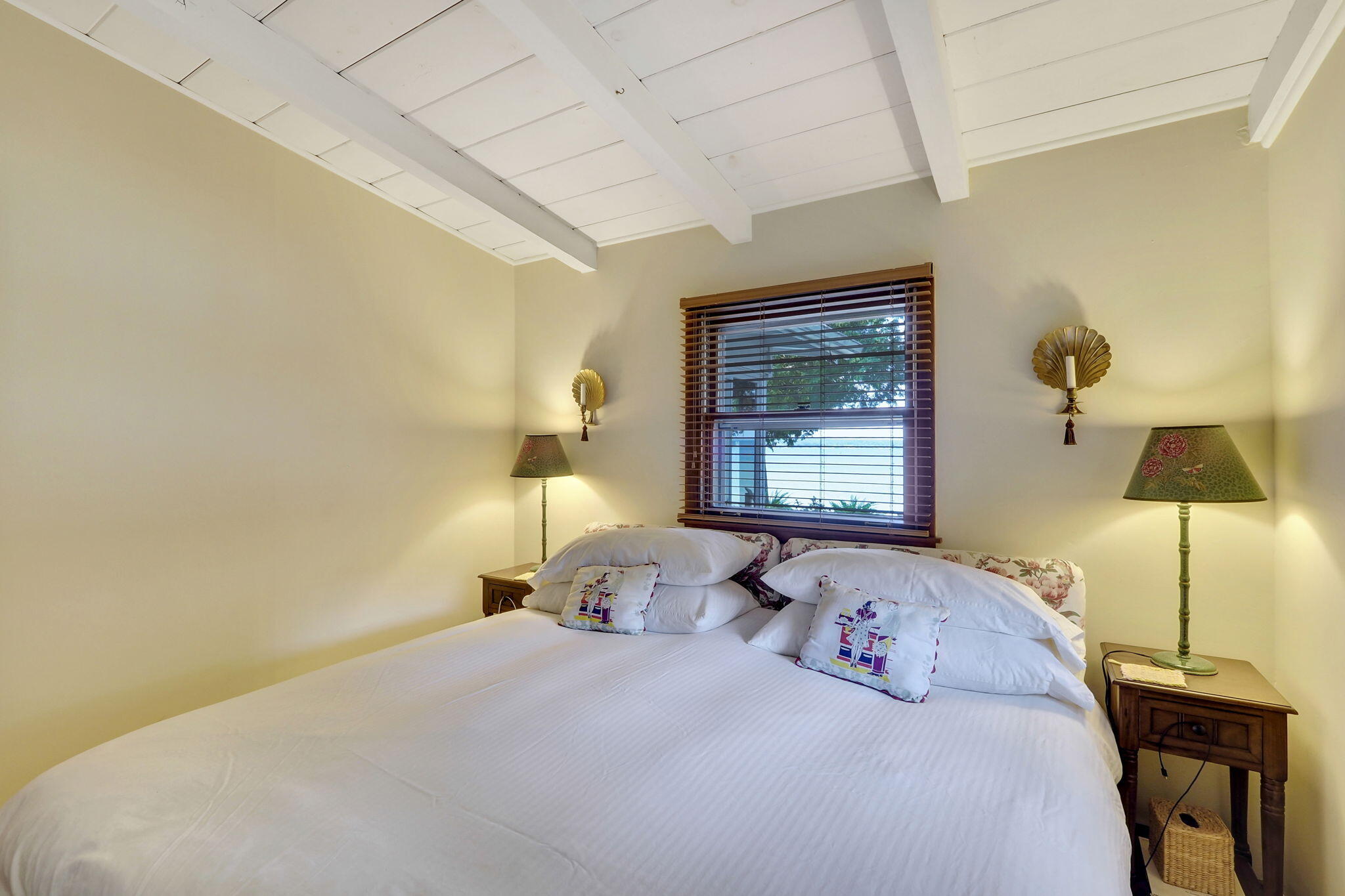 102 N Grandview Beach Drive