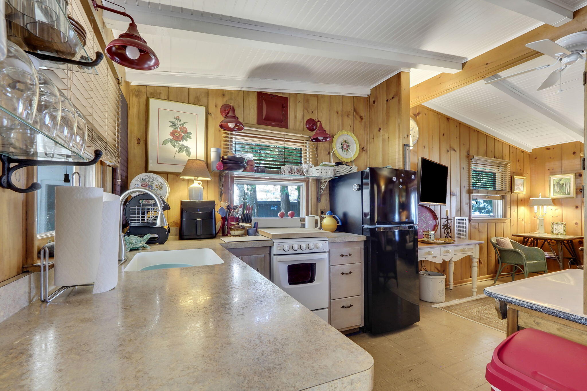 102 N Grandview Beach Drive