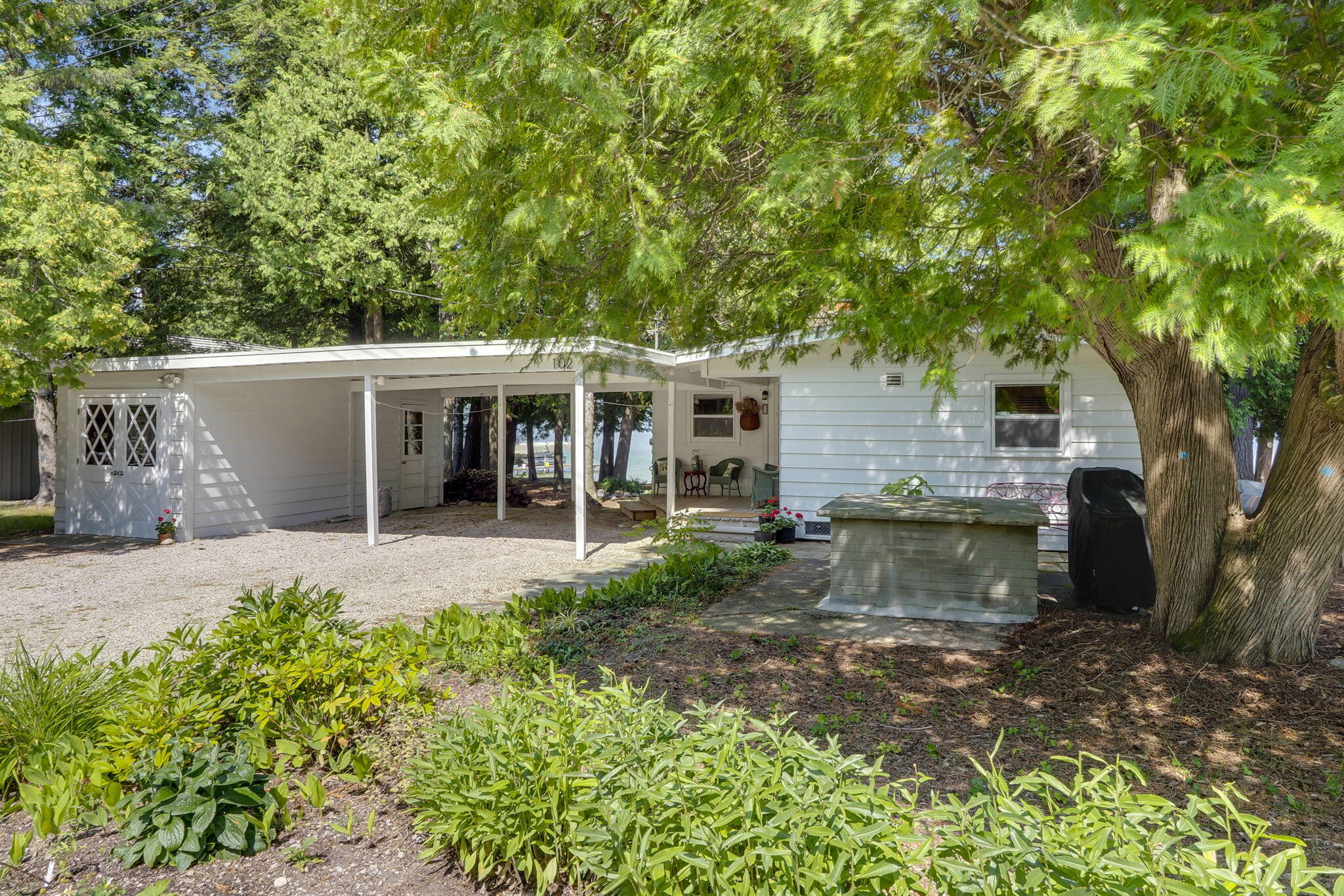 102 N Grandview Beach Drive