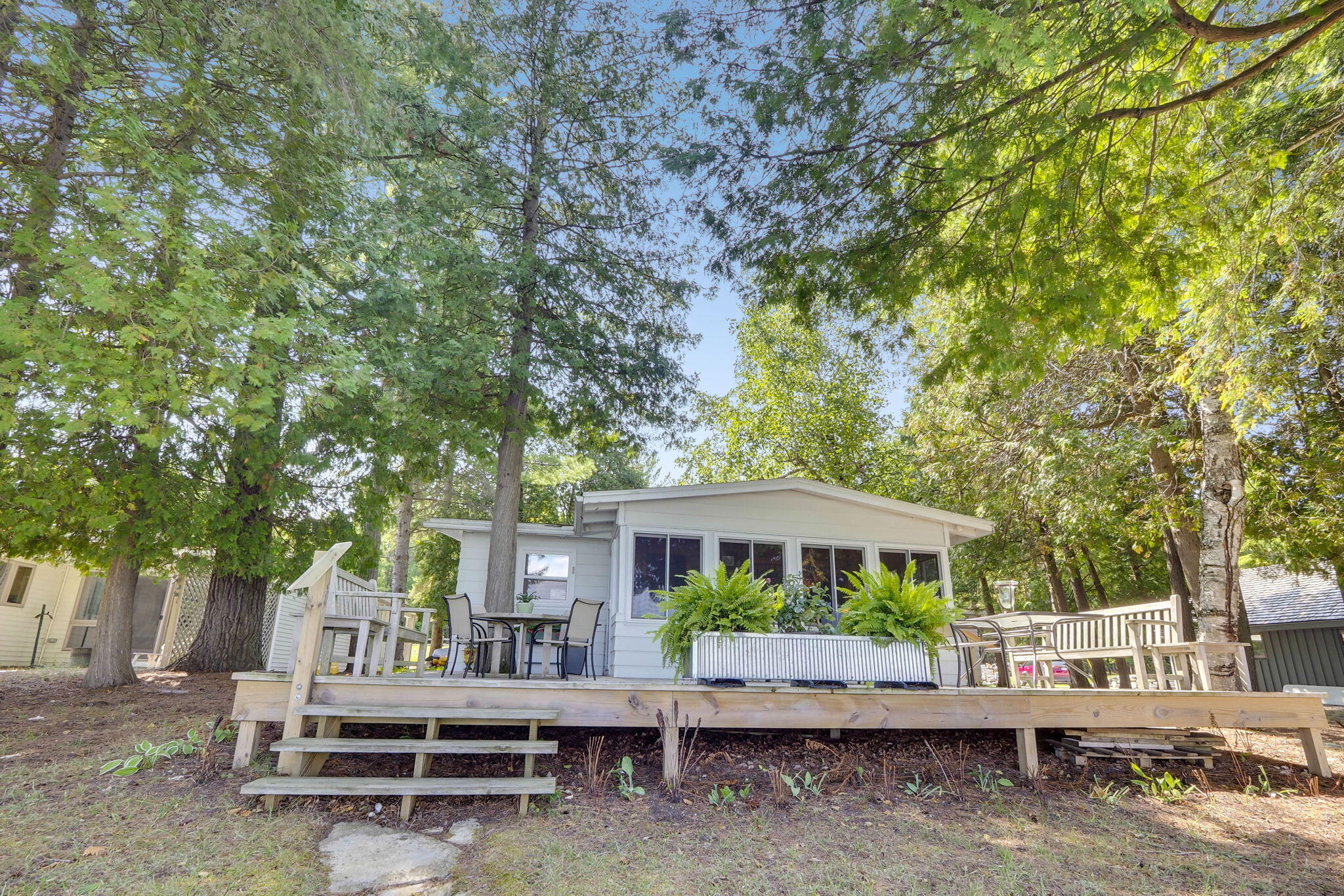 102 N Grandview Beach Drive