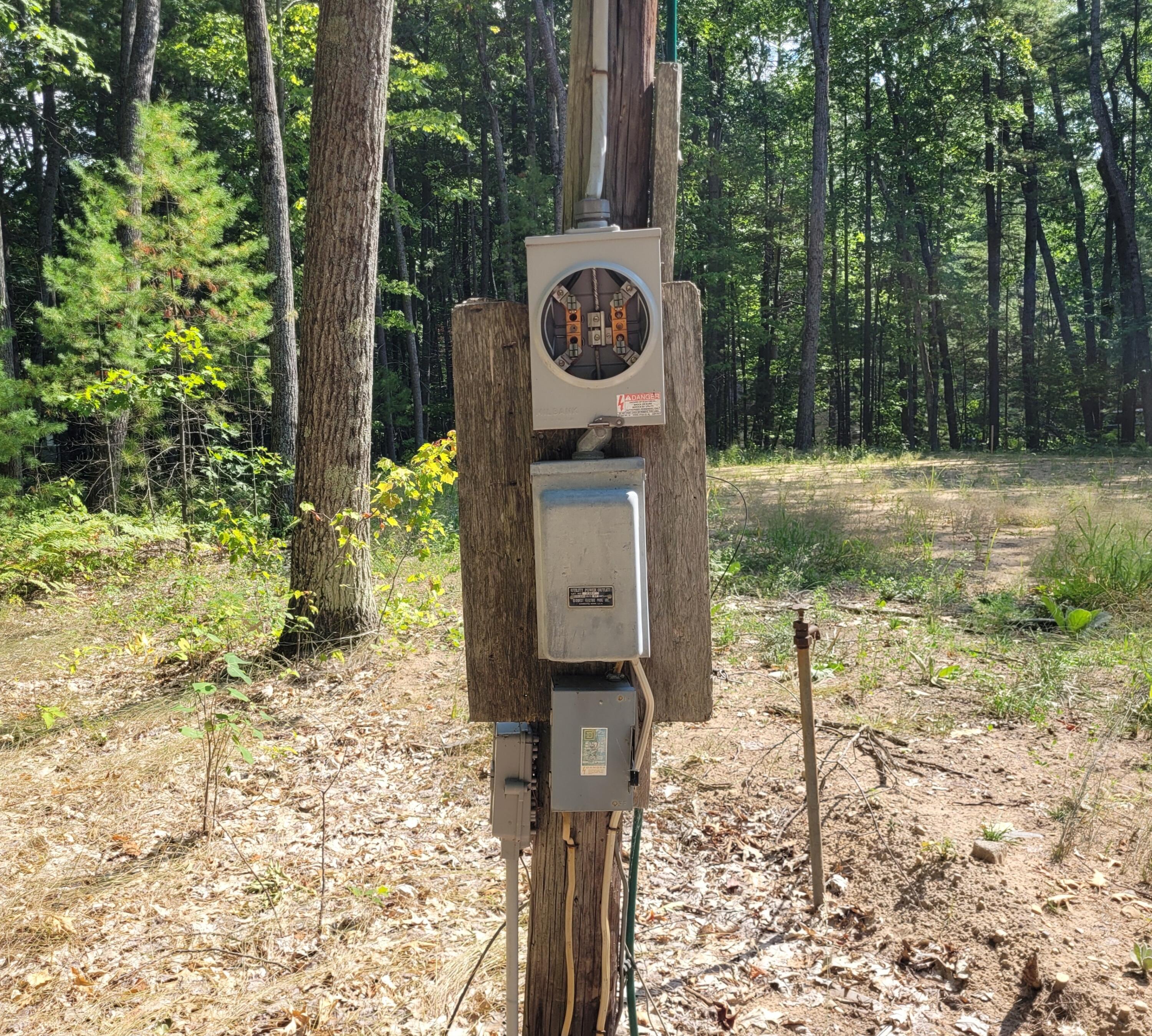 1326 E Grand Boulevard