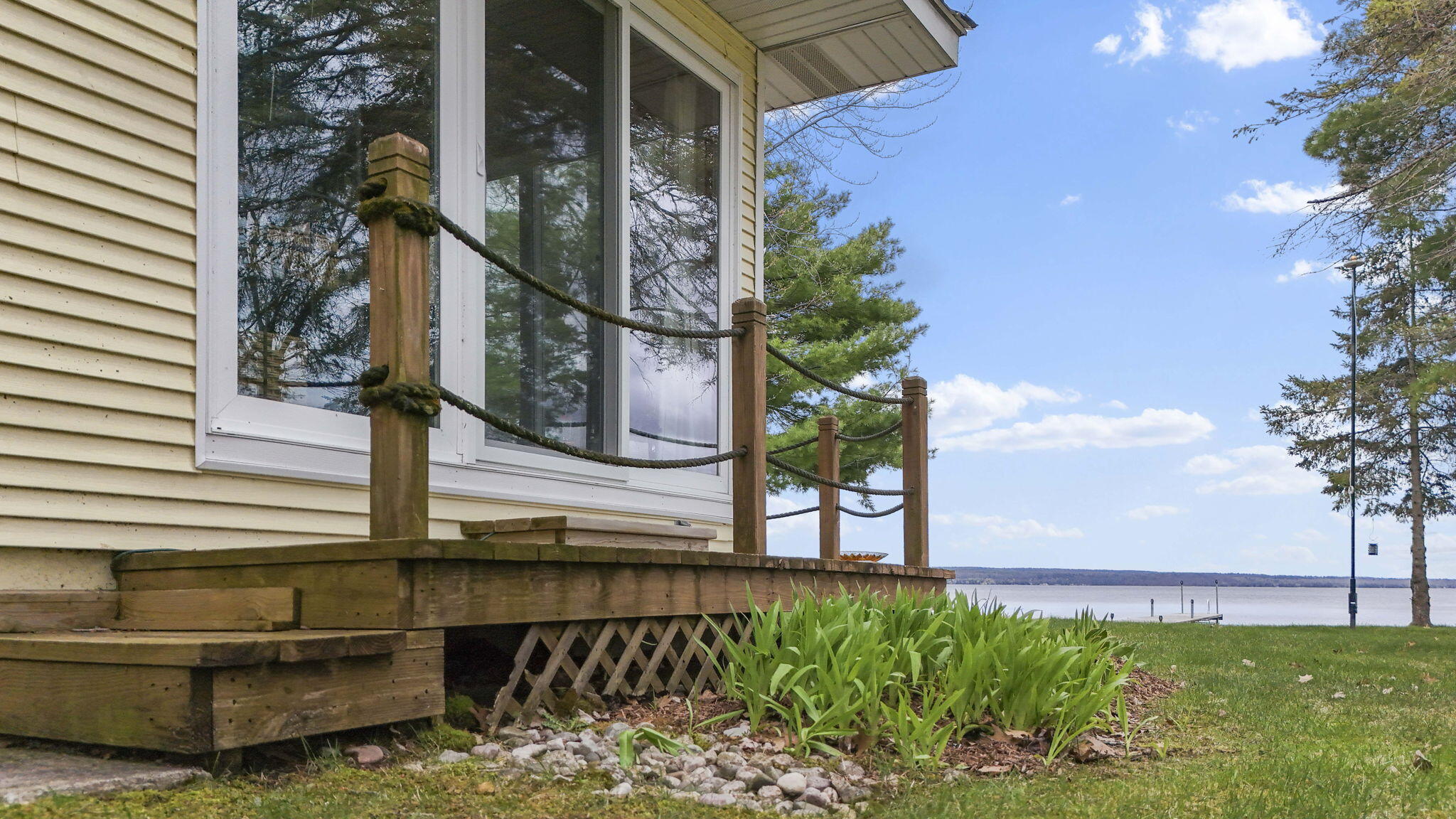 1860 Winifred Street