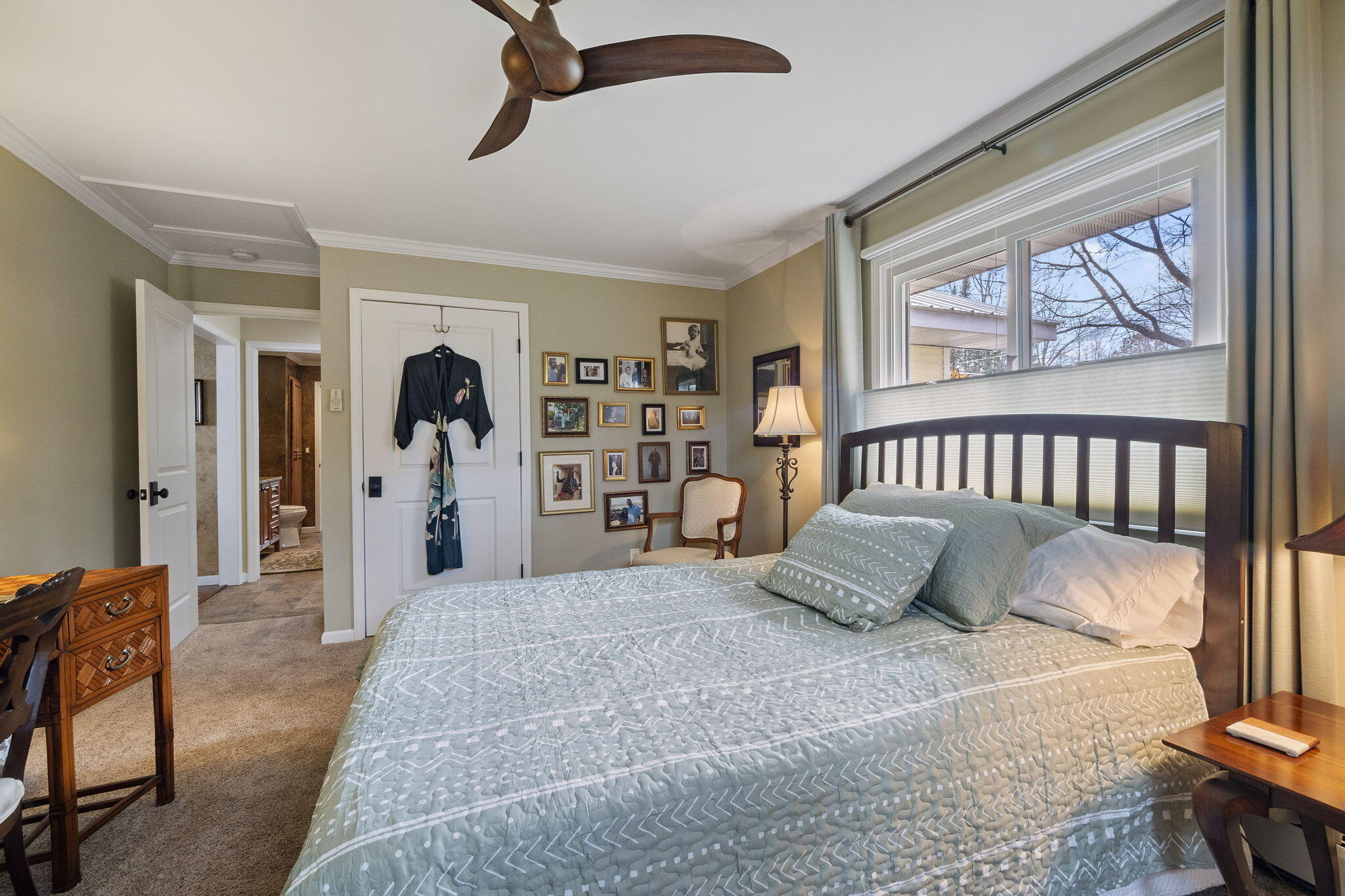 1860 Winifred Street