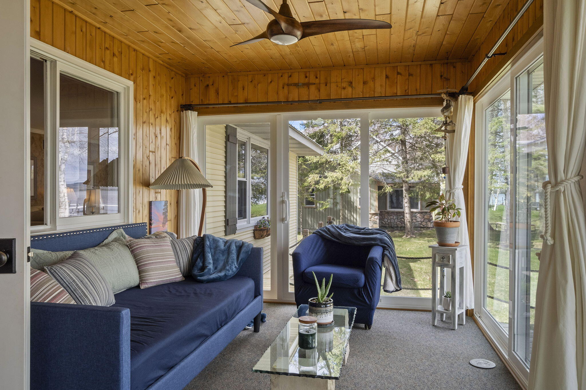 1860 Winifred Street