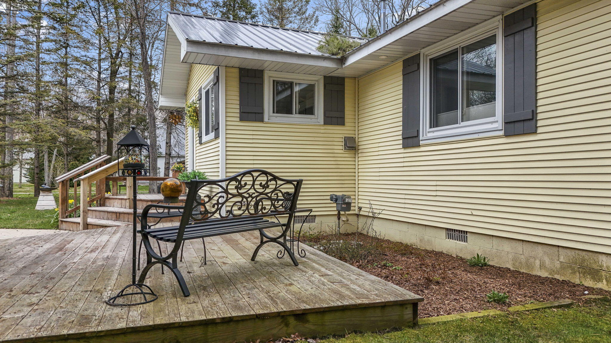 1860 Winifred Street