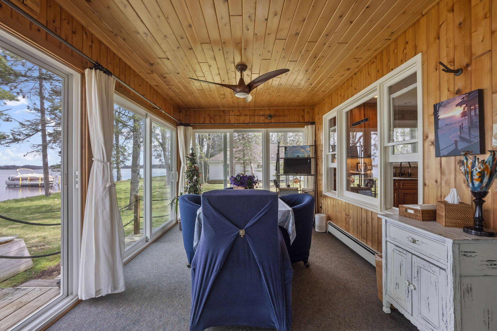 1860 Winifred Street