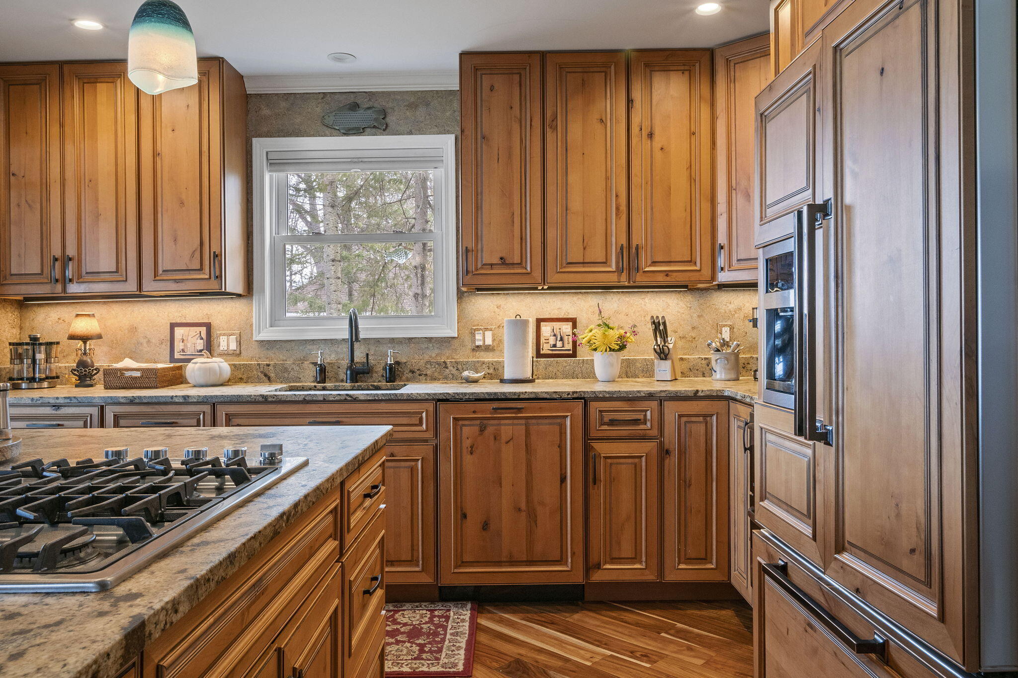 1860 Winifred Street