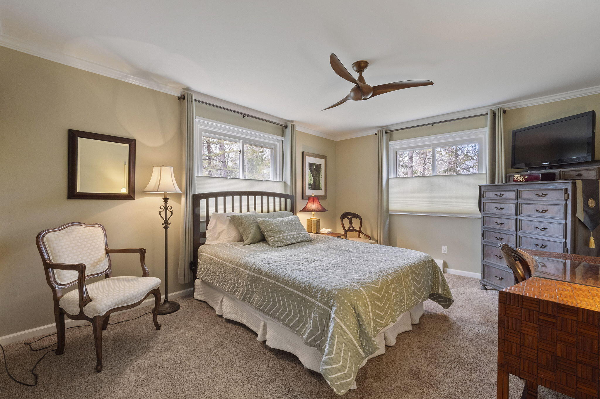 1860 Winifred Street