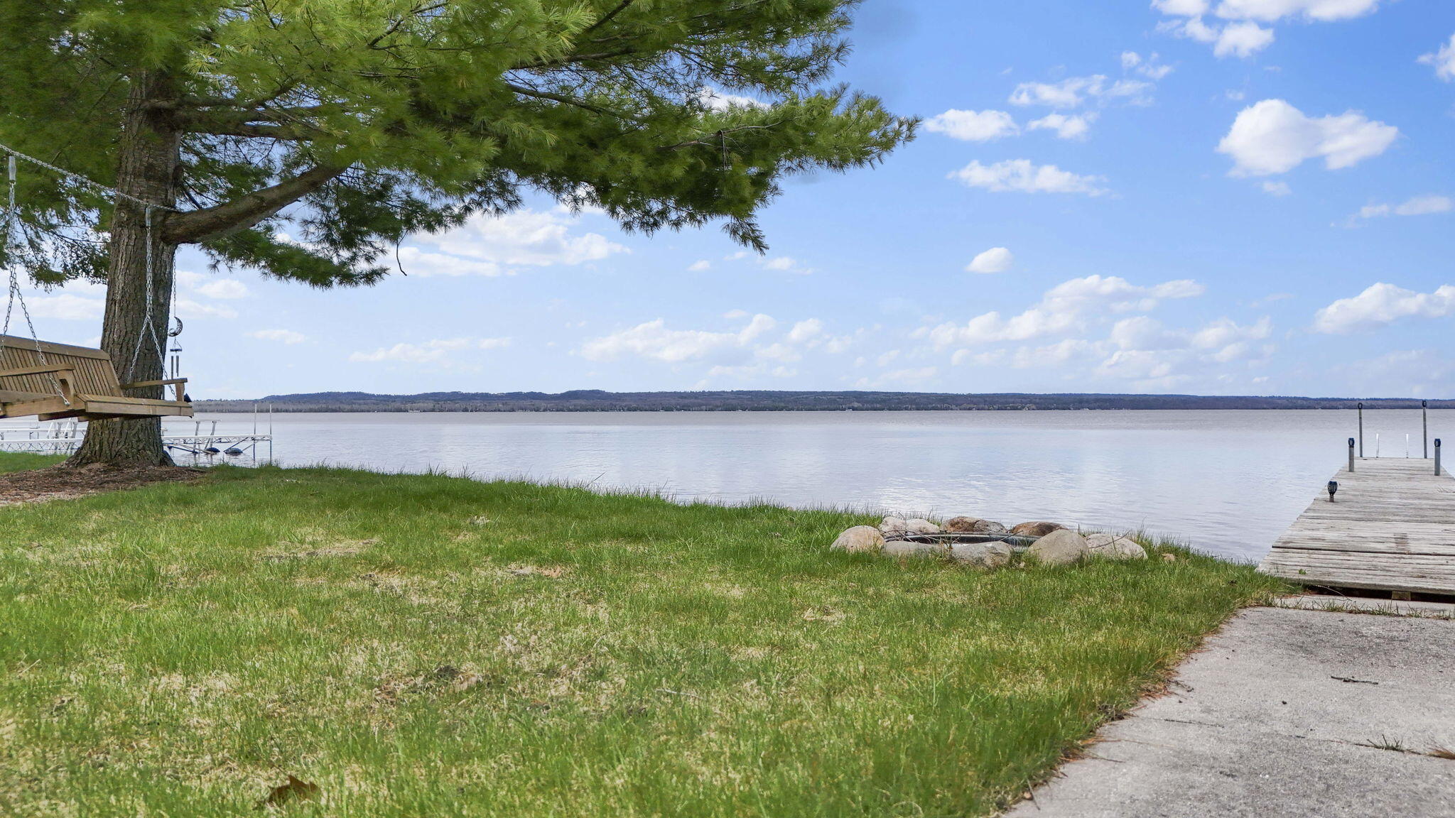 1860 Winifred Street