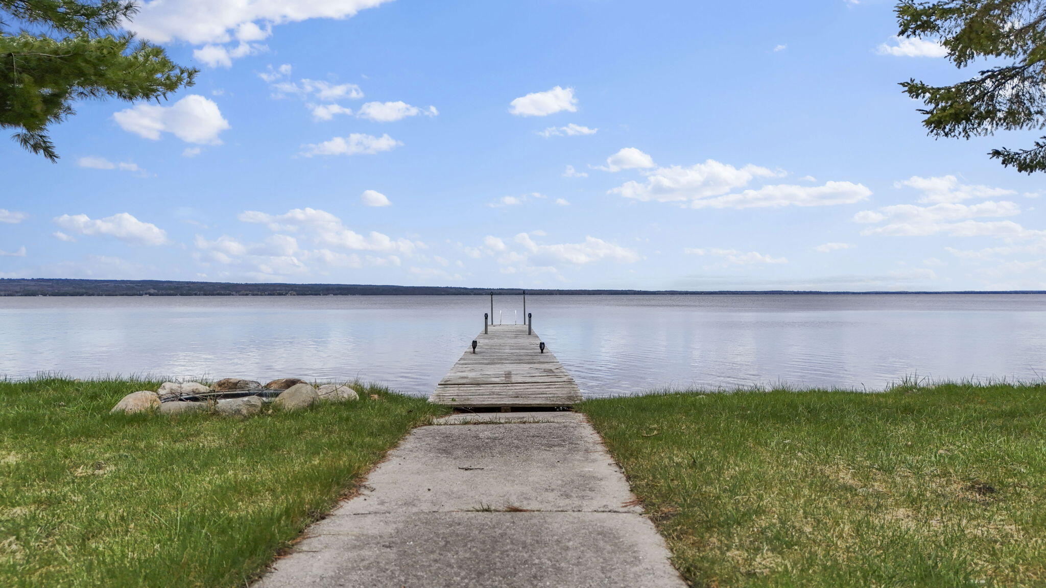 1860 Winifred Street