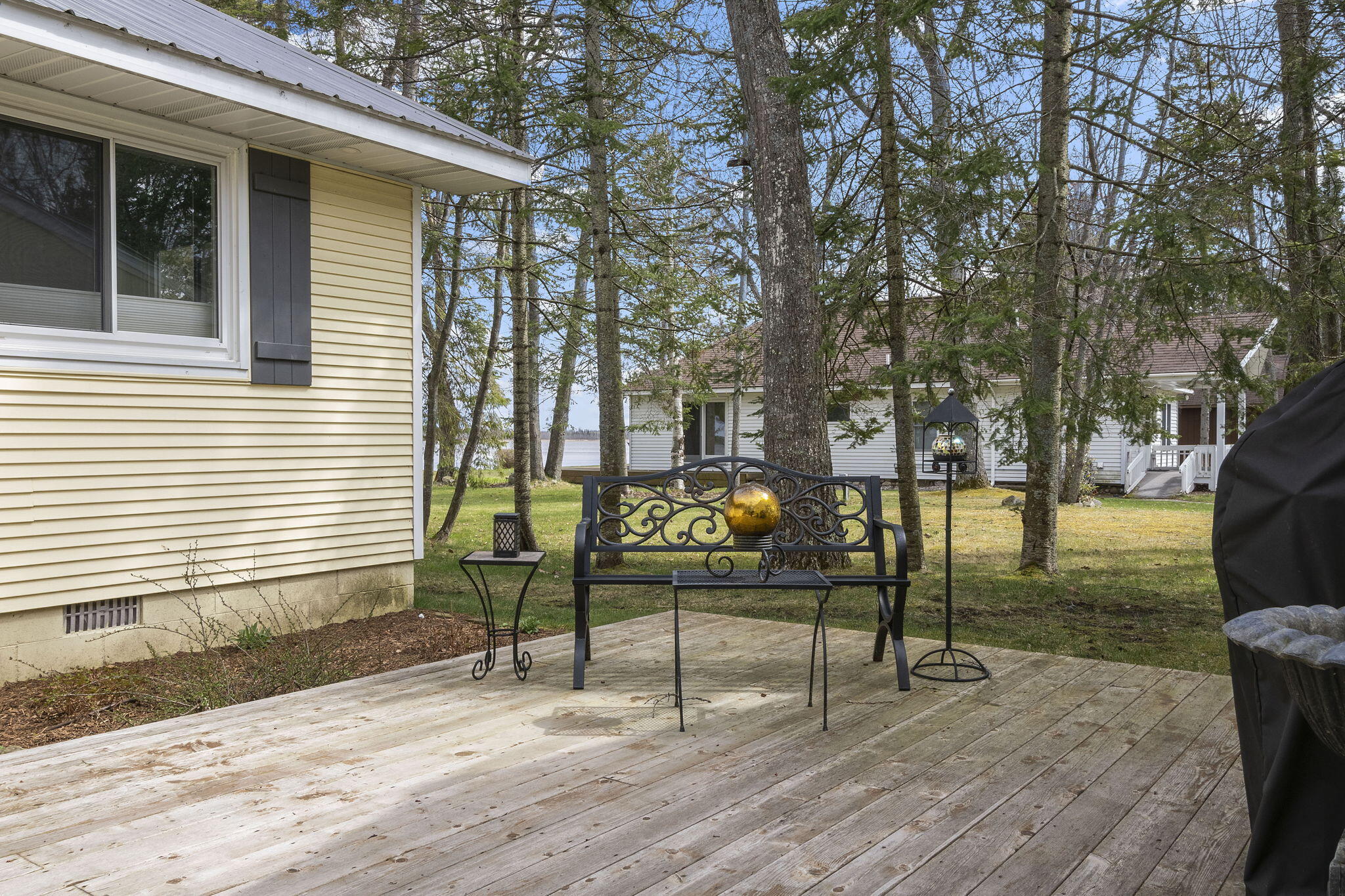 1860 Winifred Street