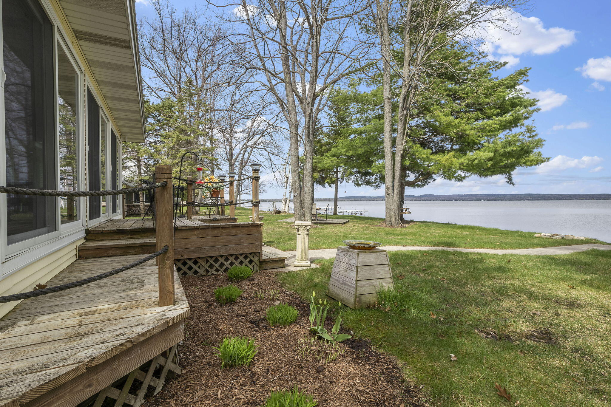 1860 Winifred Street