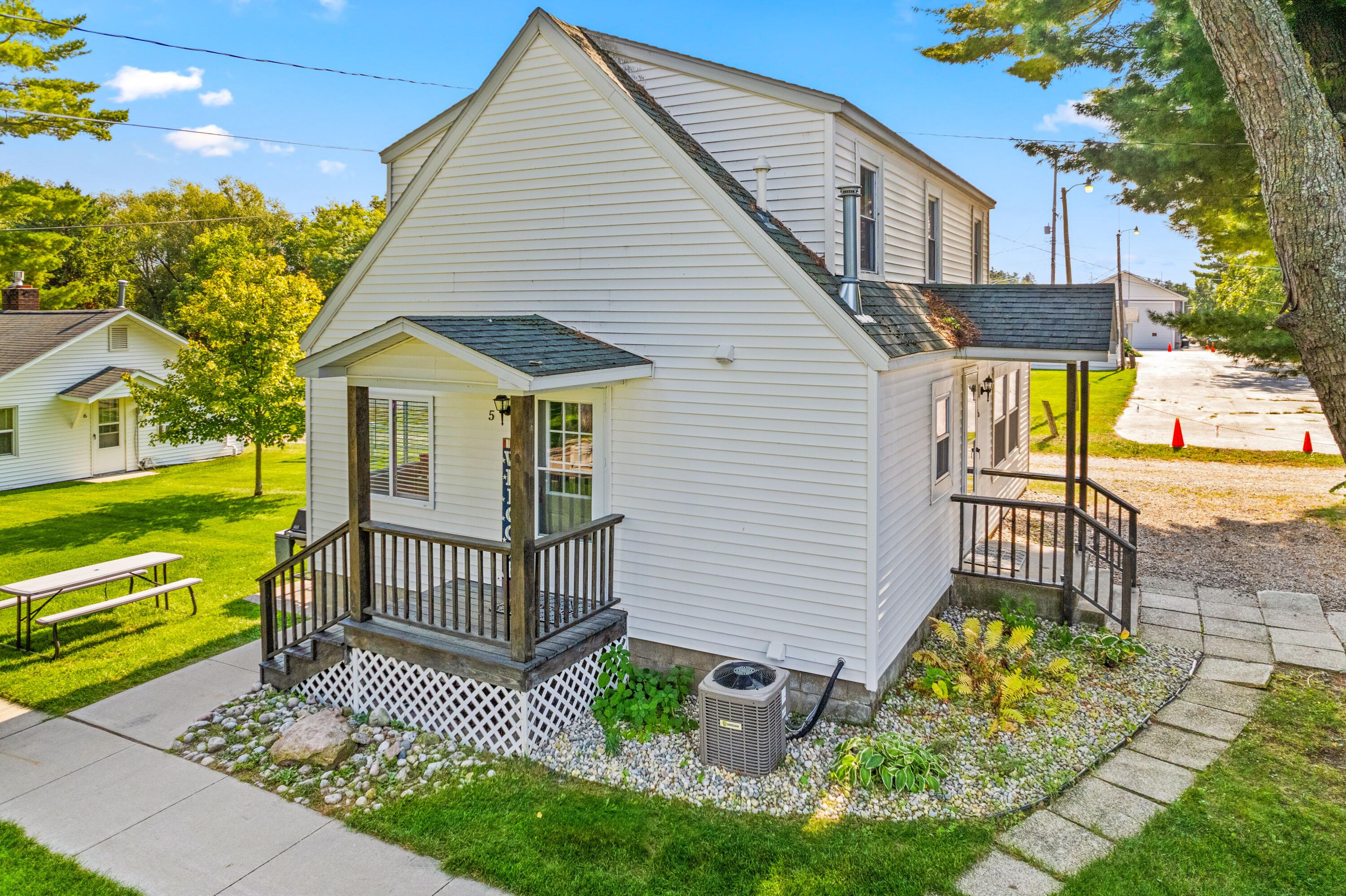 3247 Club Road