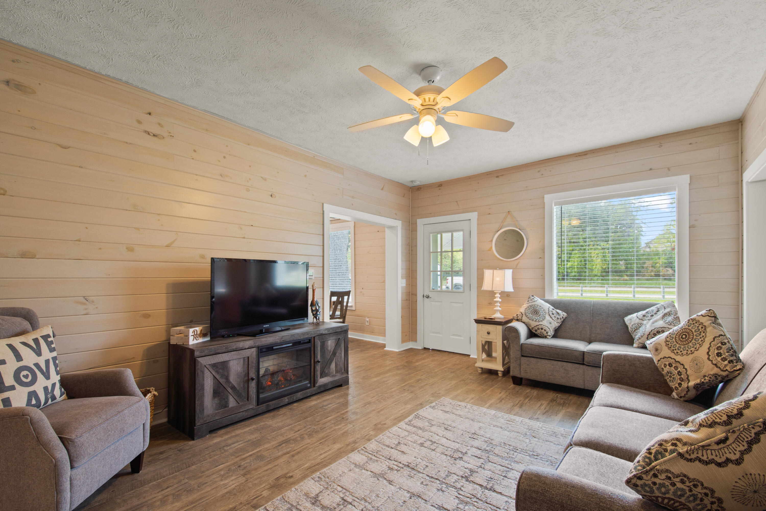 3247 Club Road