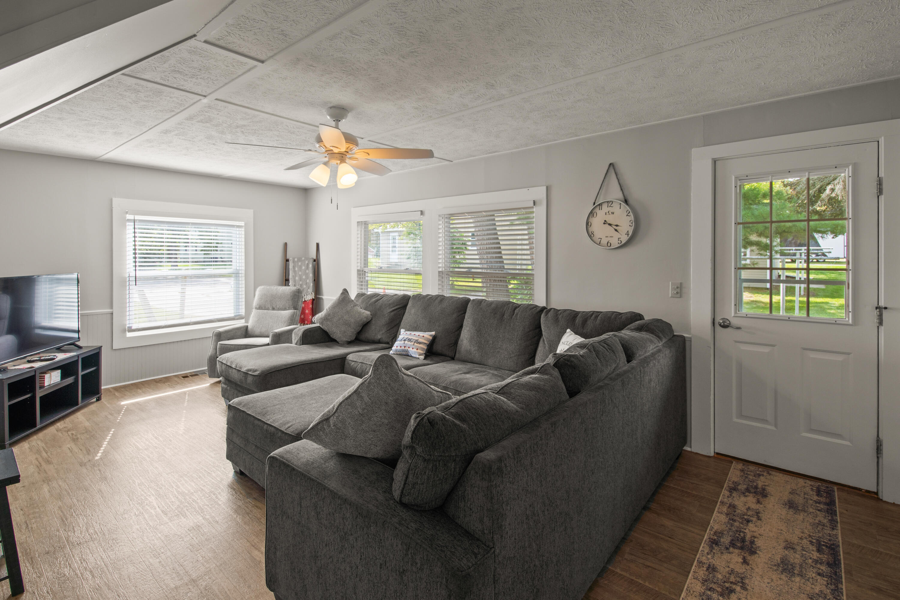 3247 Club Road
