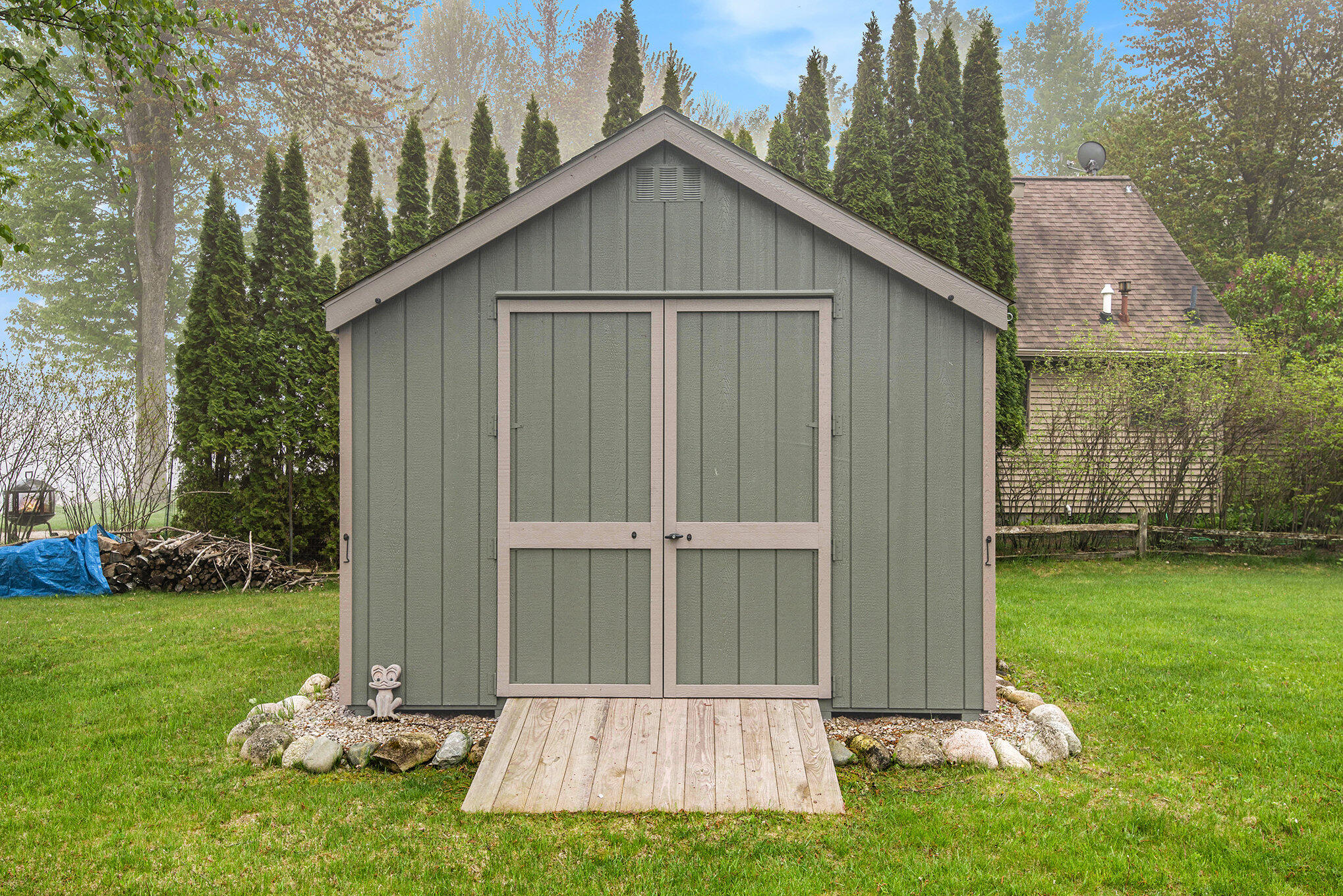 9460 Silver Strand Road