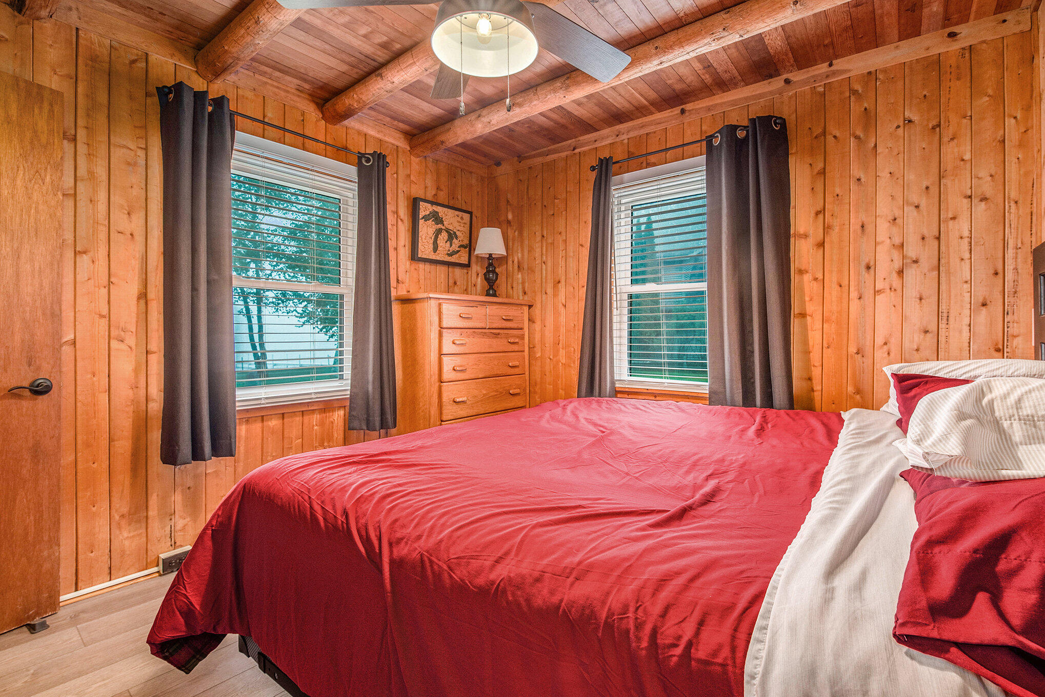 9460 Silver Strand Road