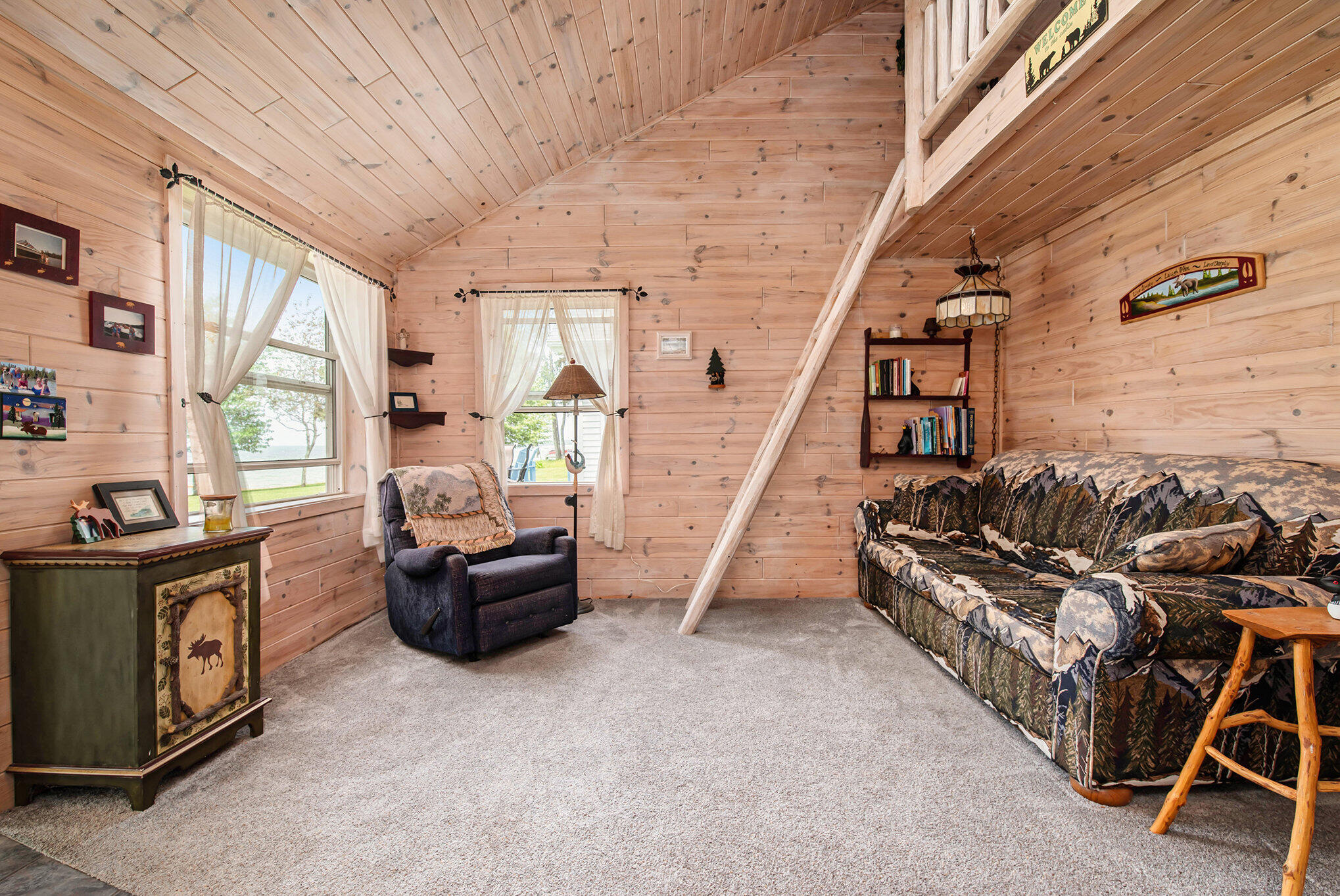 7104 Arrowhead Shores