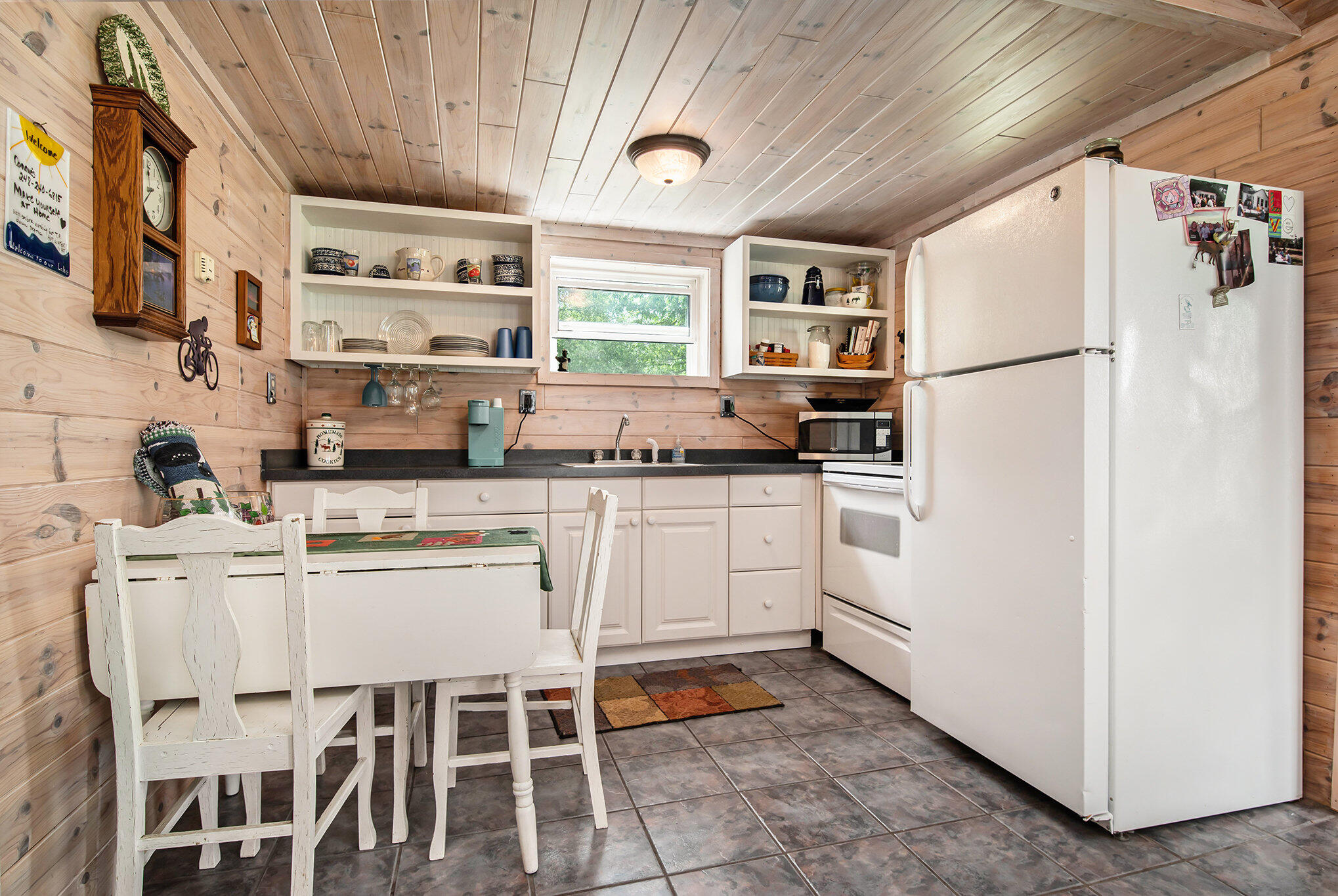 7104 Arrowhead Shores