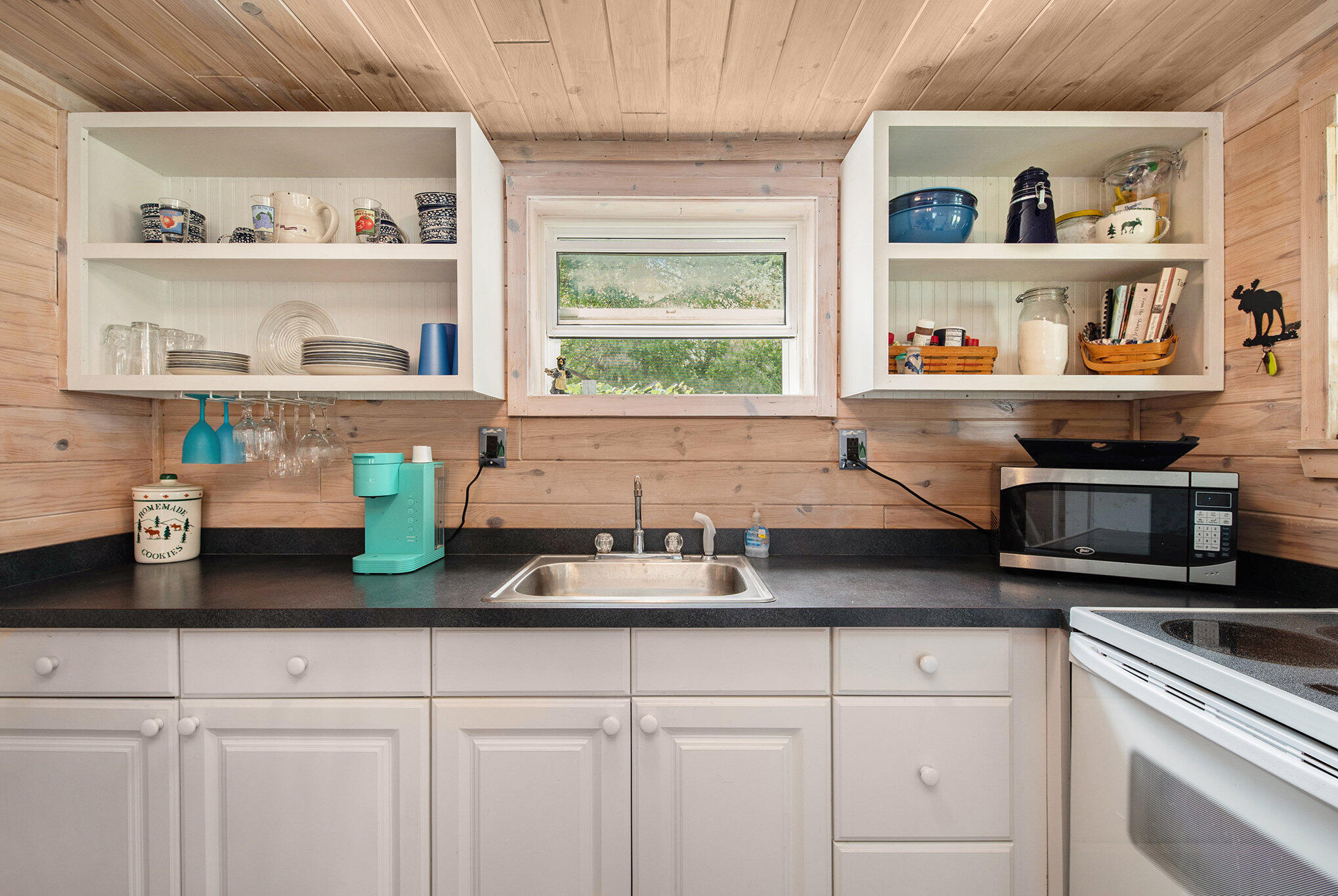 7104 Arrowhead Shores