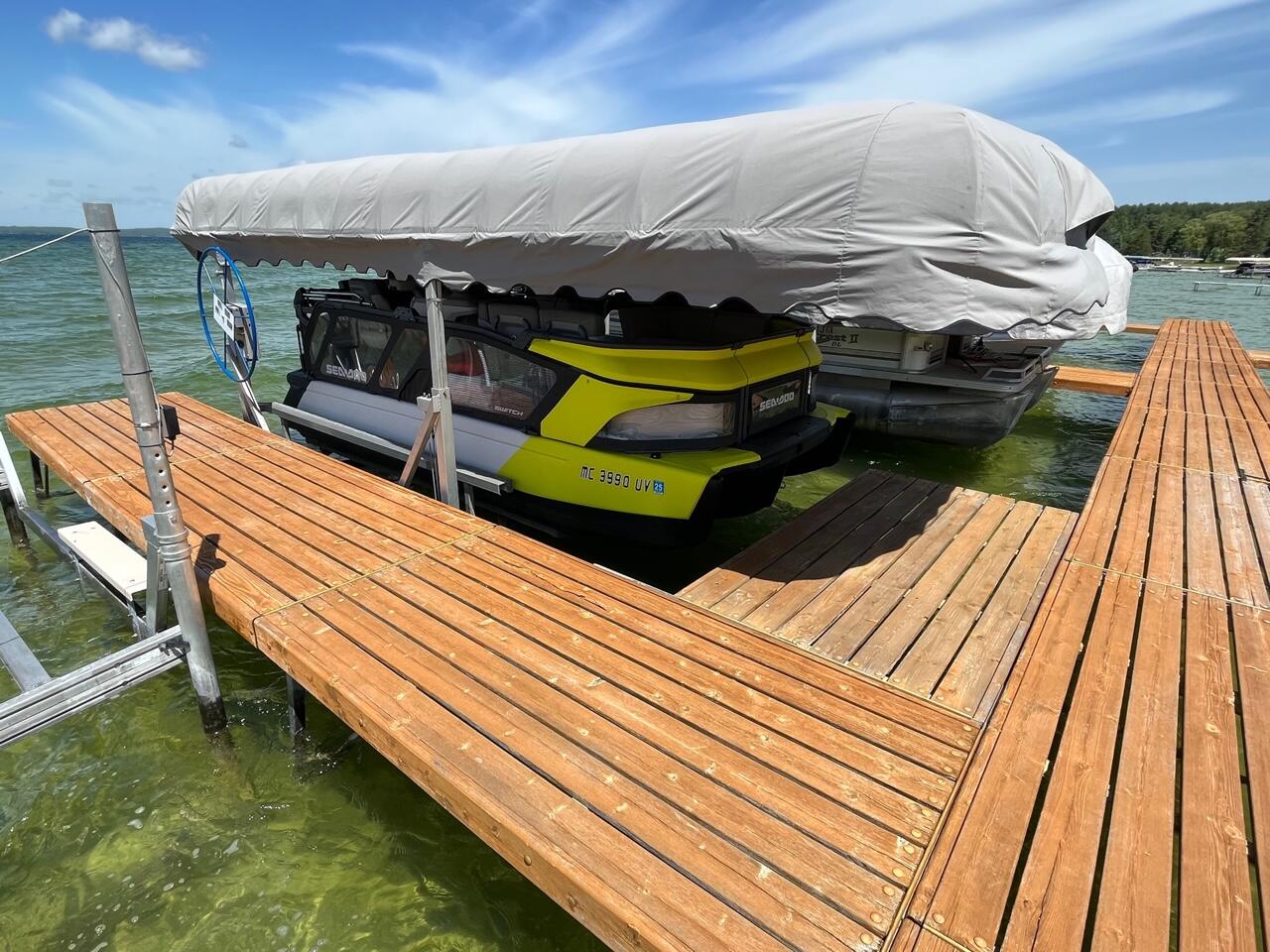 7104 Arrowhead Shores