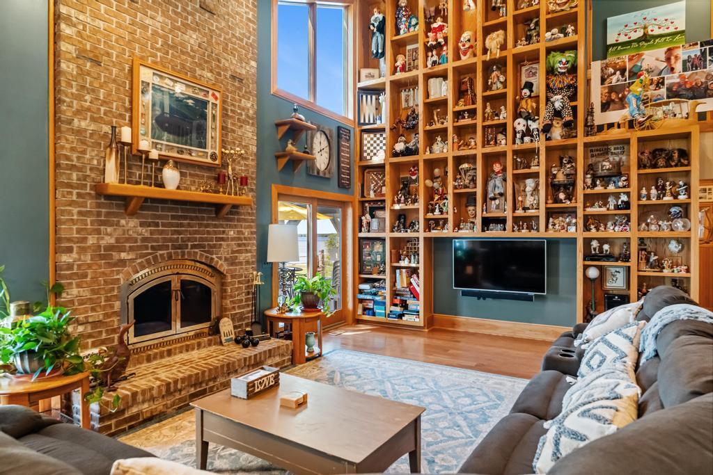 2919 Cedar Beach Lane