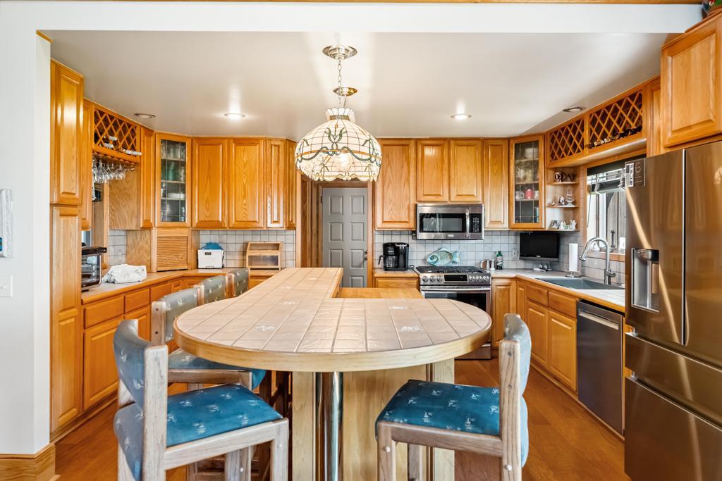 2919 Cedar Beach Lane