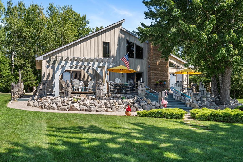 2919 Cedar Beach Lane