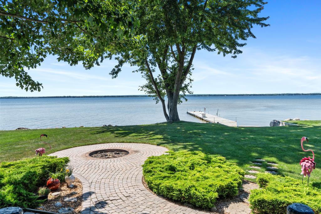 2919 Cedar Beach Lane