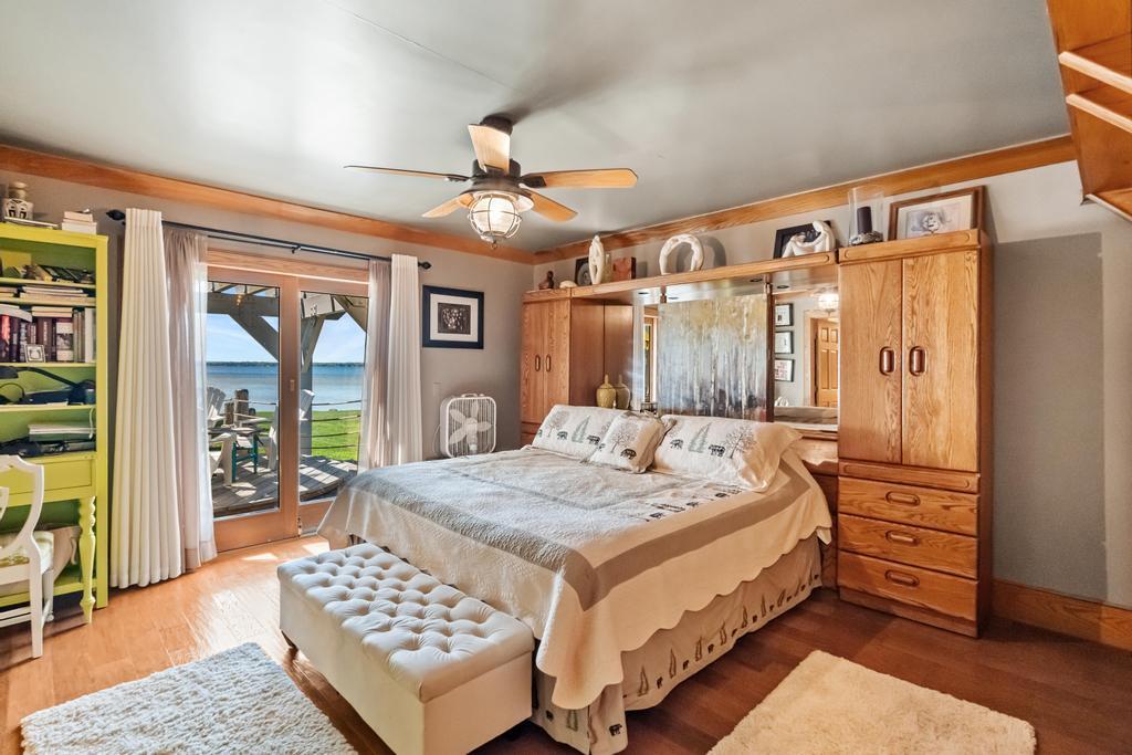 2919 Cedar Beach Lane