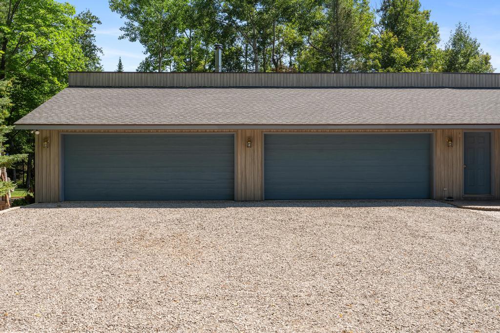 2919 Cedar Beach Lane