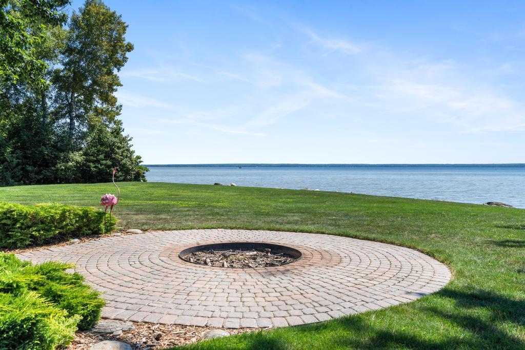 2919 Cedar Beach Lane