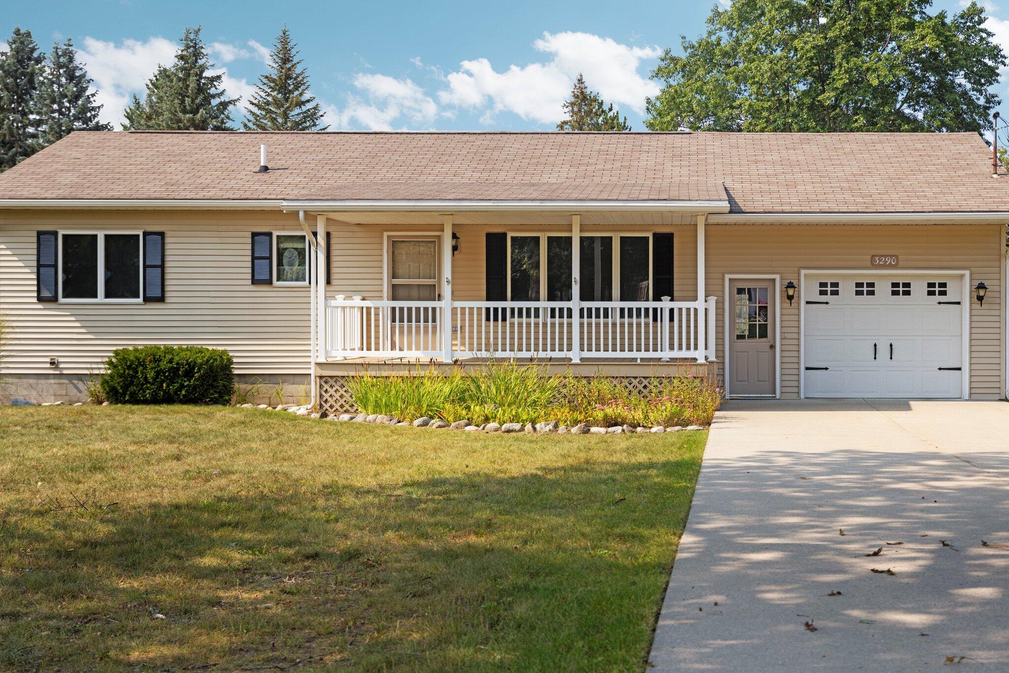 3290 Nina Road